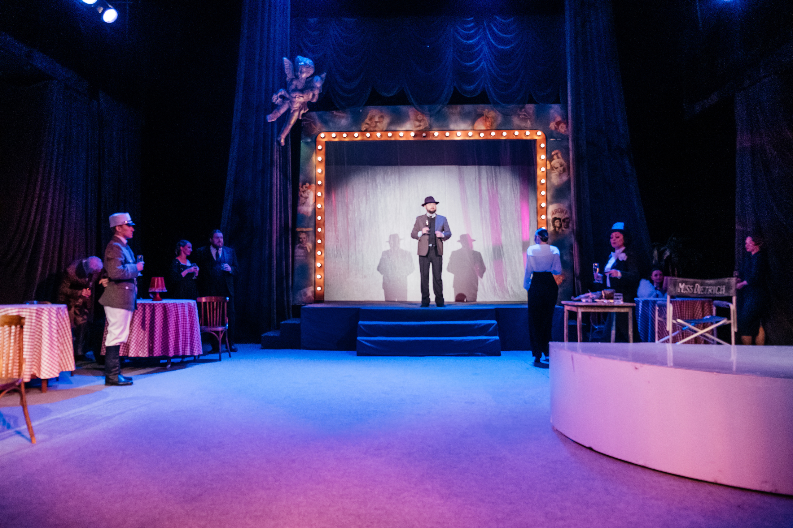 Марлен. Не смотри на других, смотри внутрь себя