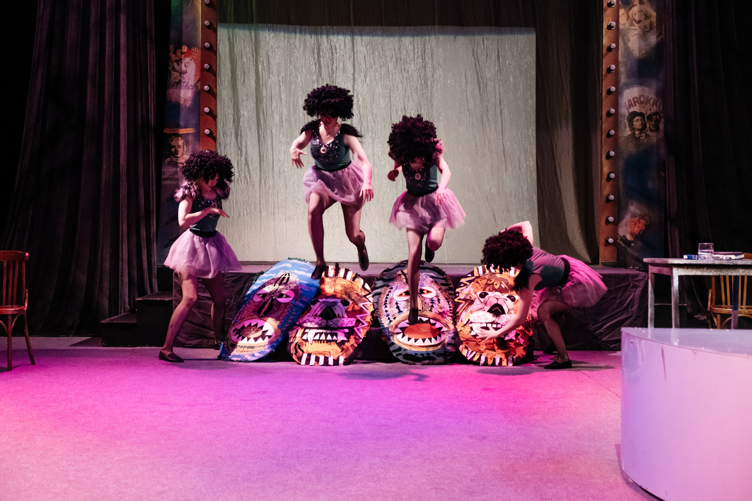 Марлен. Не смотри на других, смотри внутрь себя