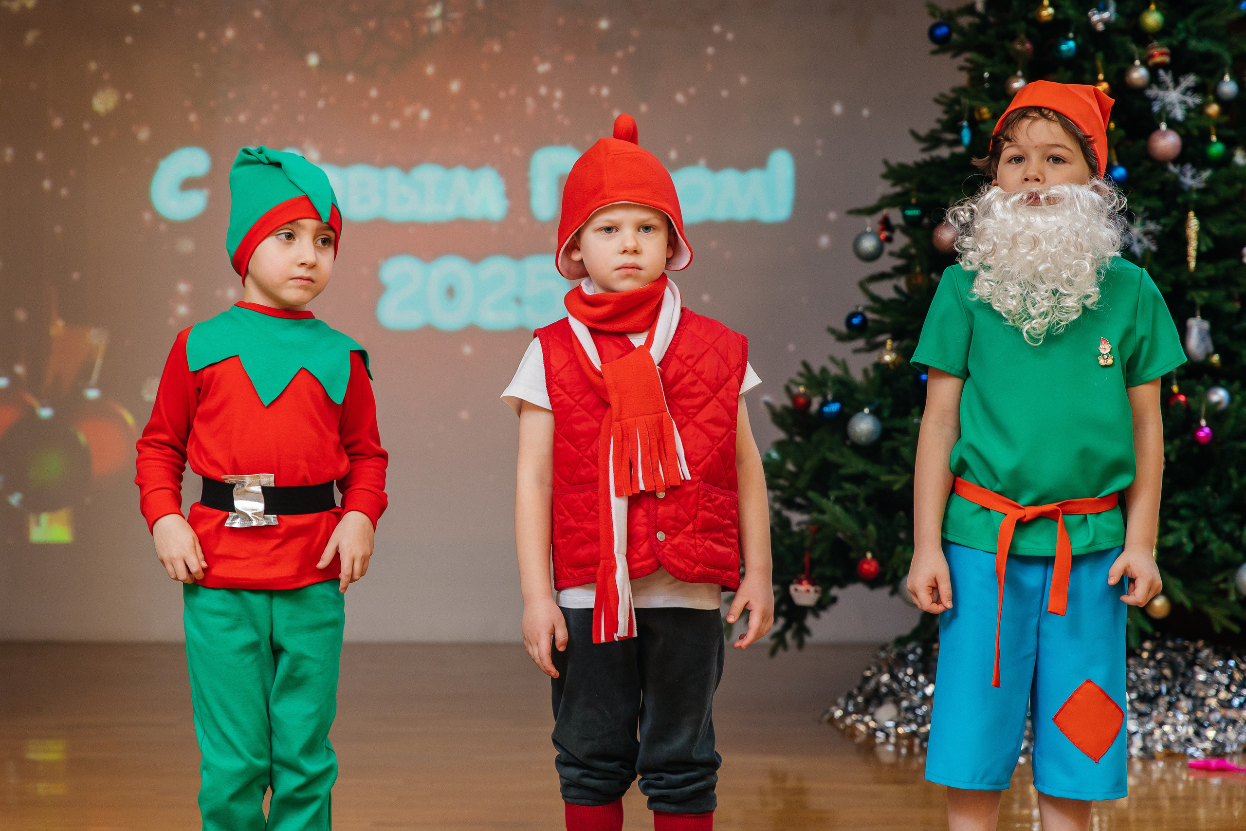 Детский сад № 93 — Утренник (27.12.2024). Свадебный и семейный фотограф Крамар Наталья