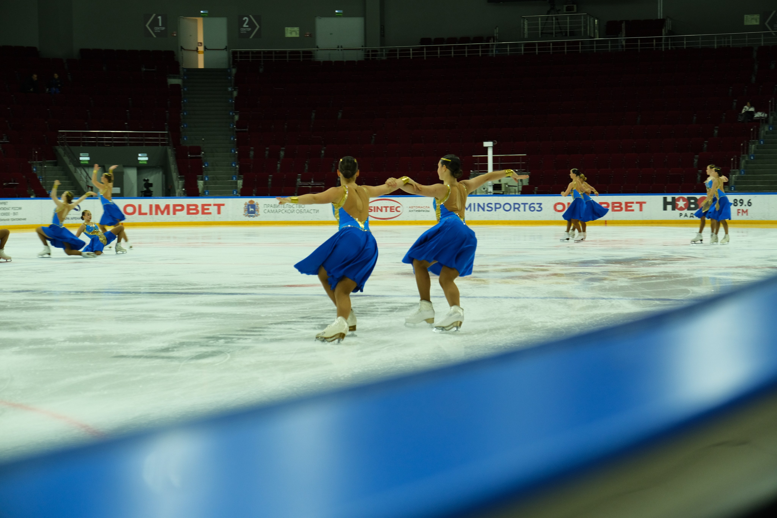 «Самарочка» этап кубка России по синхронному фигурному катанию. Александр Носов. Портретный и репортажный фотограф в Самаре
