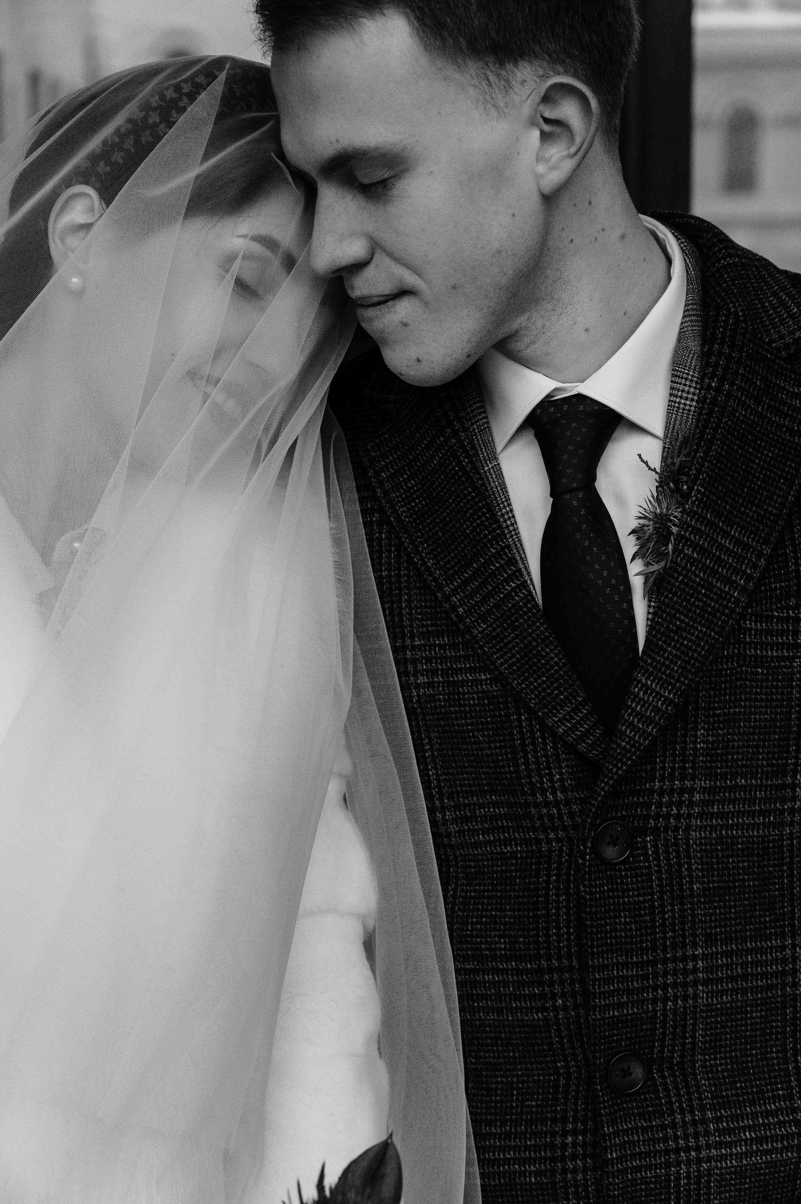 Утро невесты в гостинице. Свадебный и семейный фотограф в Котласе Никита Попов