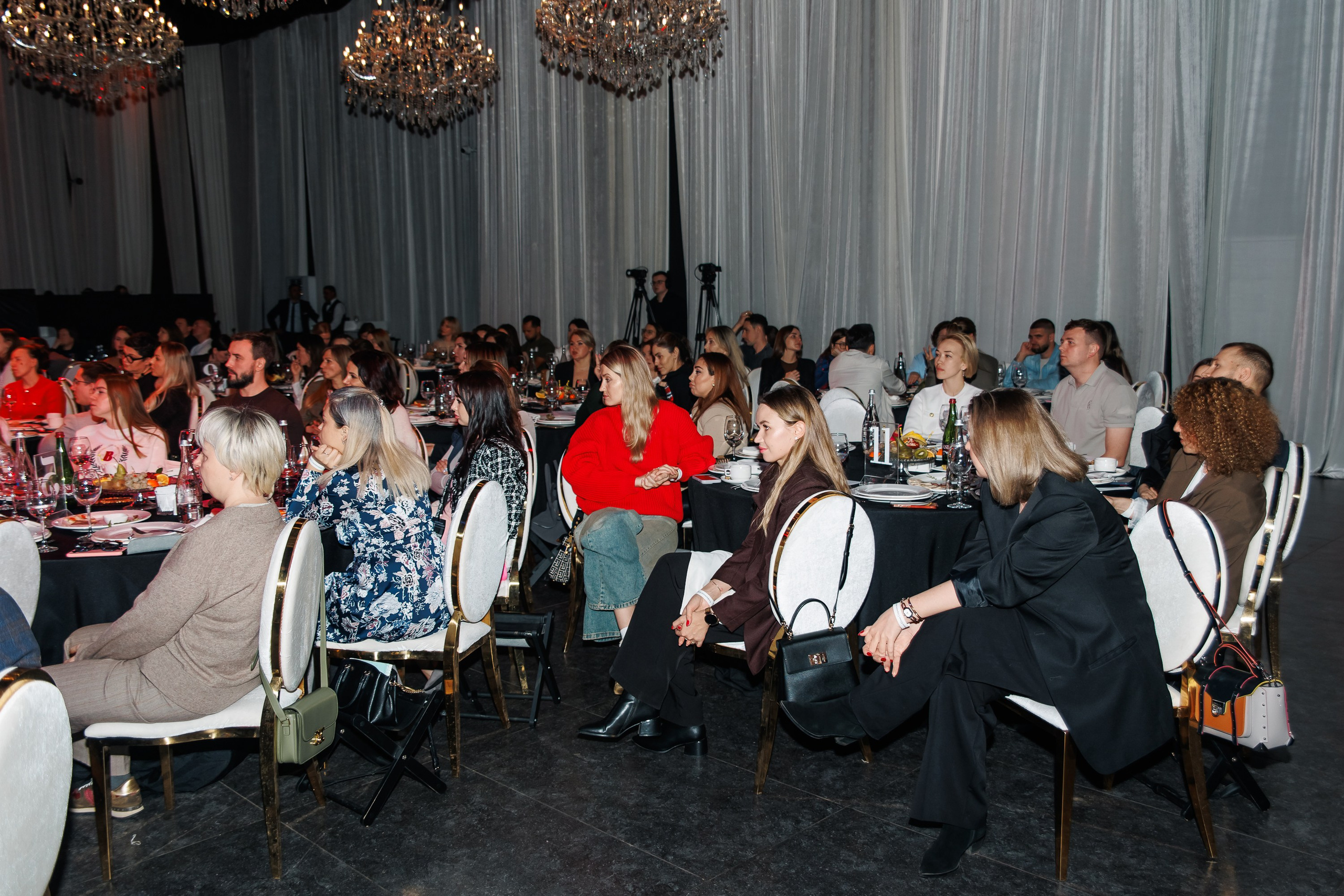 Конференция. Репортажный фотограф. Москва. Алина Ланская