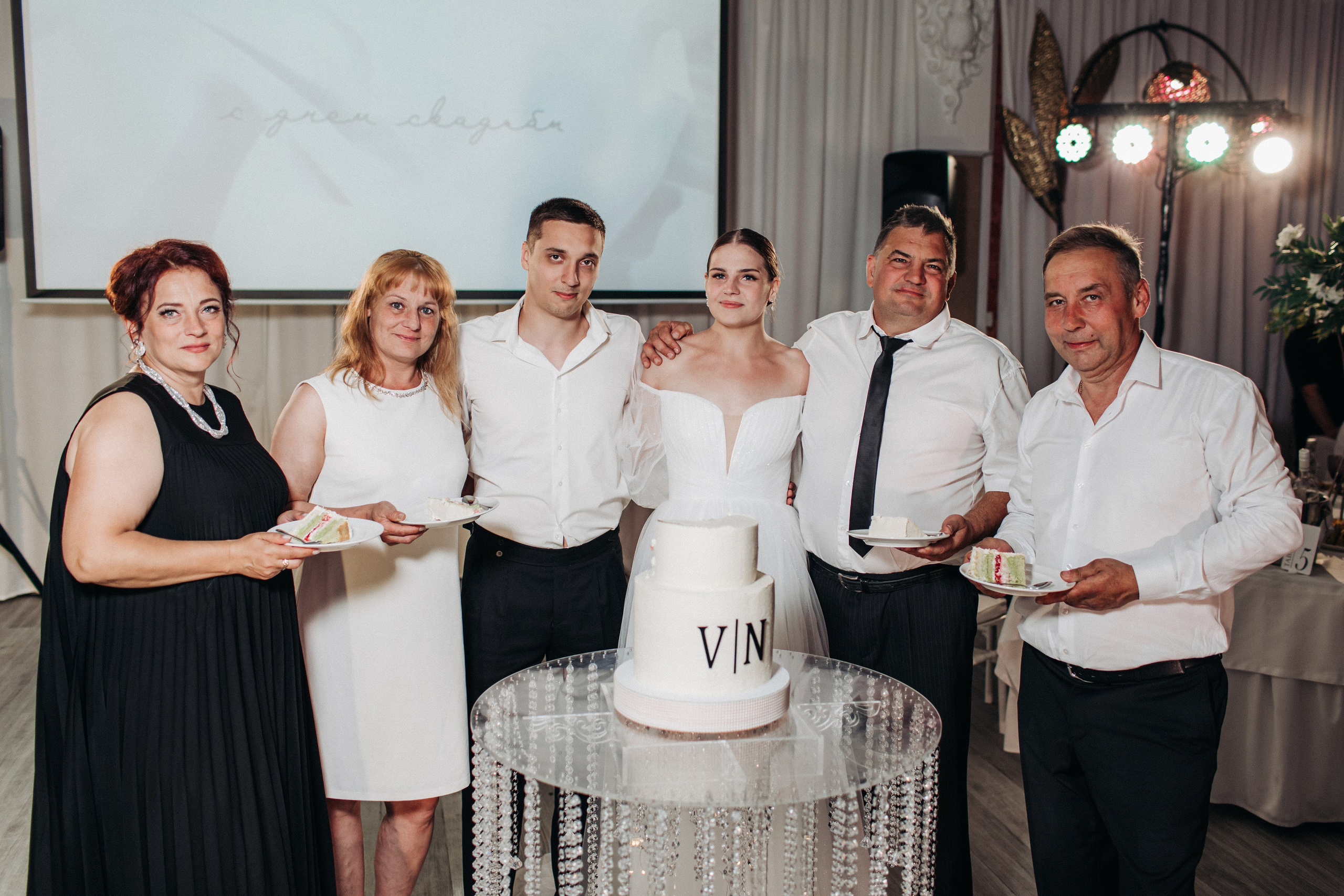 Vlad & Nadya (Saint-Petersburg, Russia). Destination wedding photographer Peter Letu