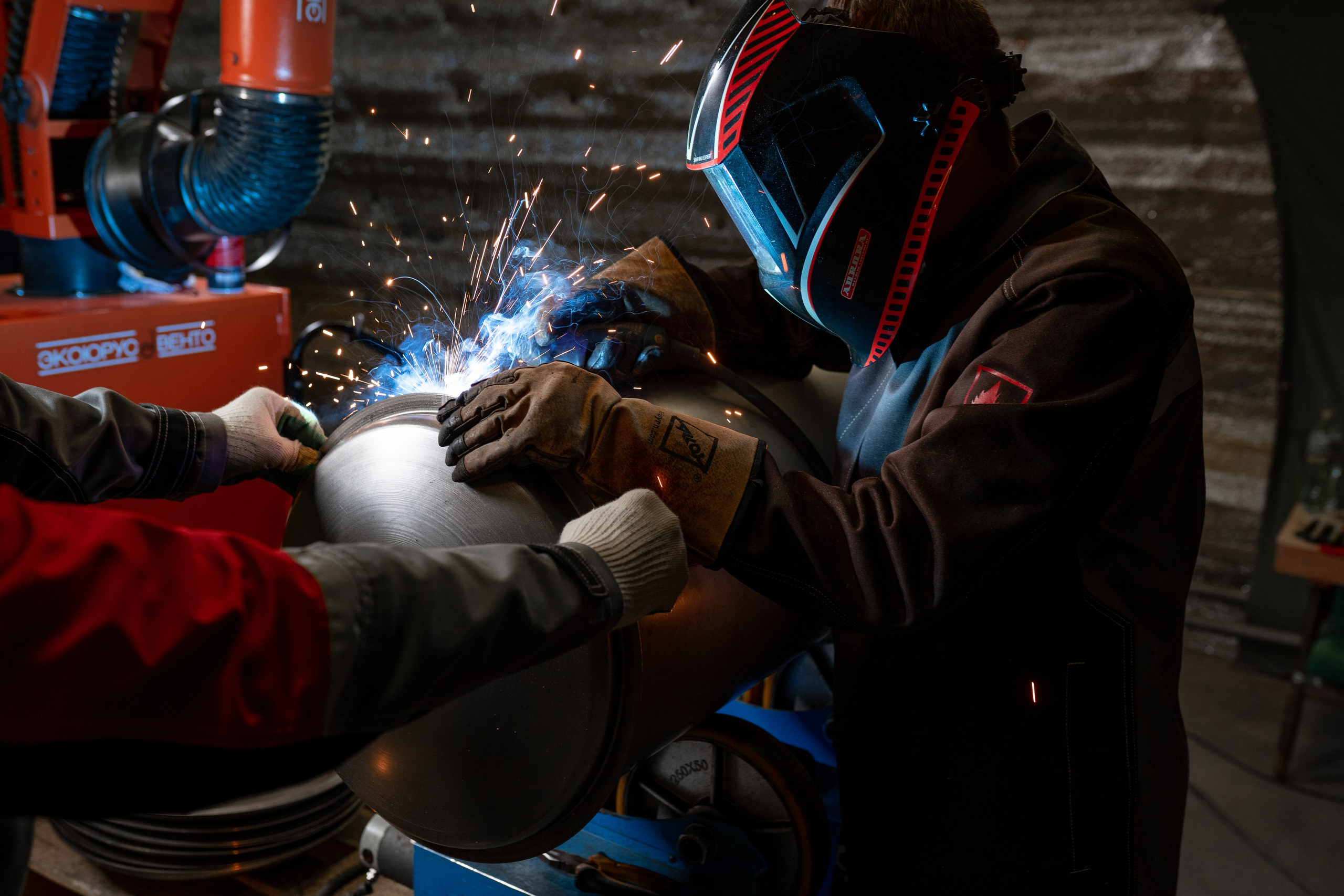 КОММЕРЦИЯ. Никита Аничкин фото и видео оператор из России