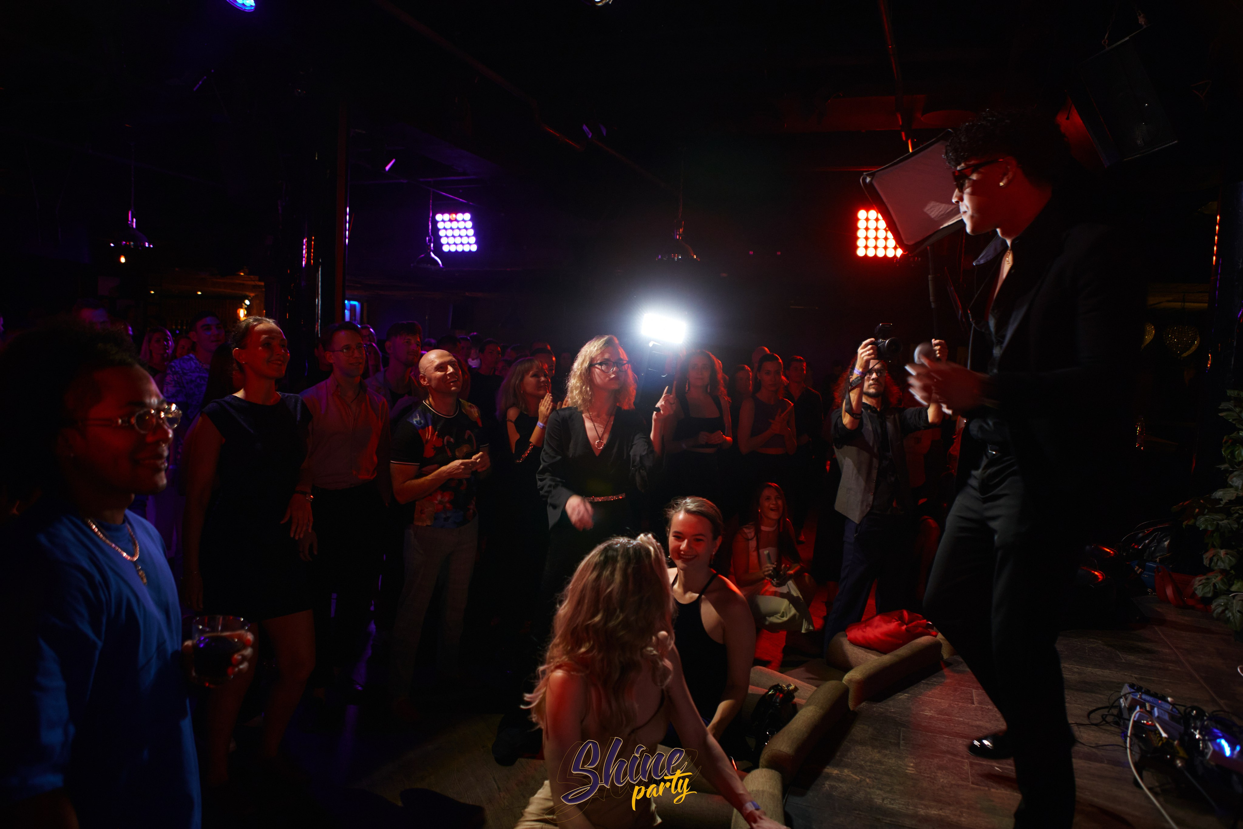 Shine party bachata. Свадебный фотограф