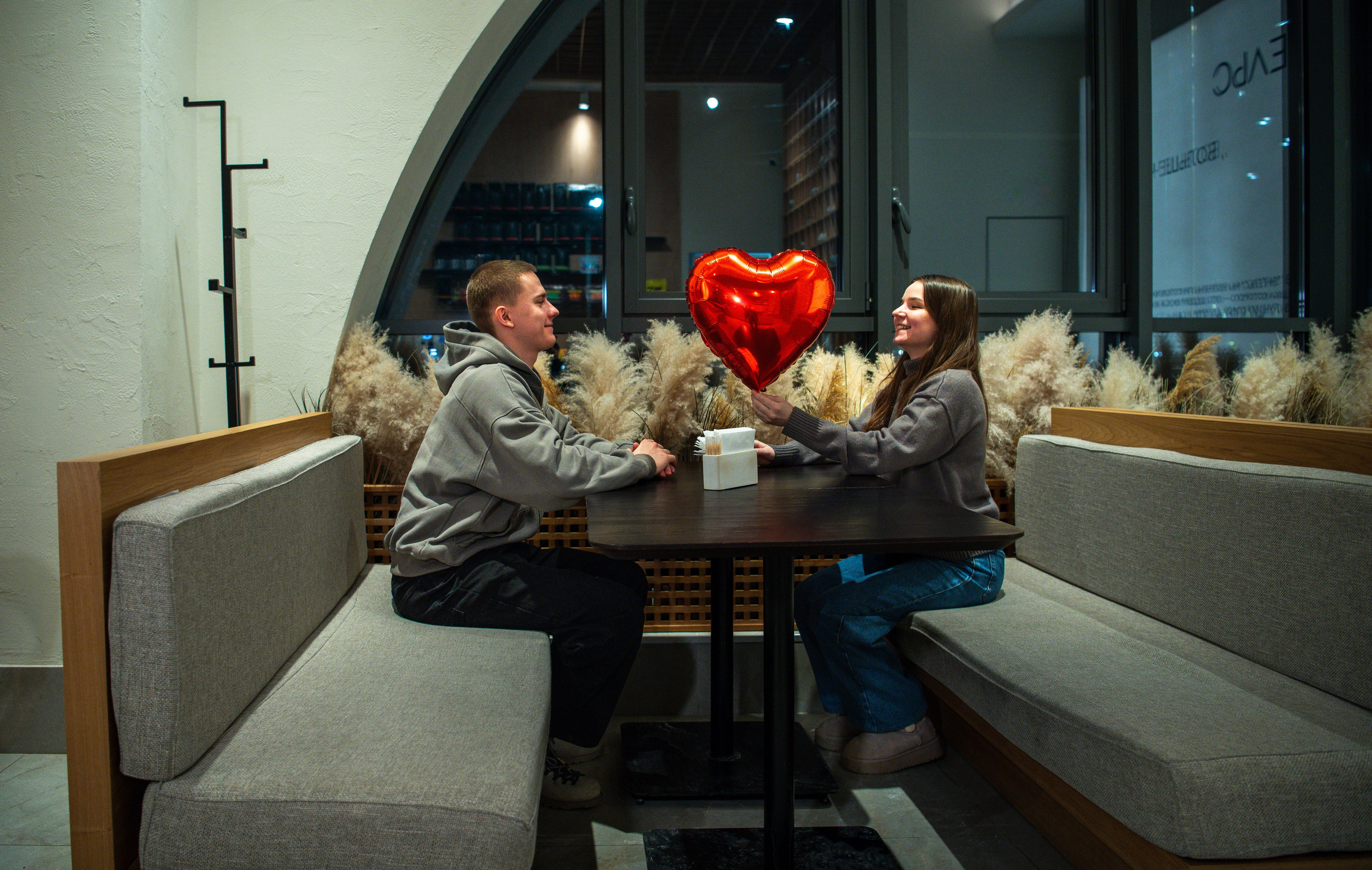 Love story влюблённой пары в зимнем Иваново