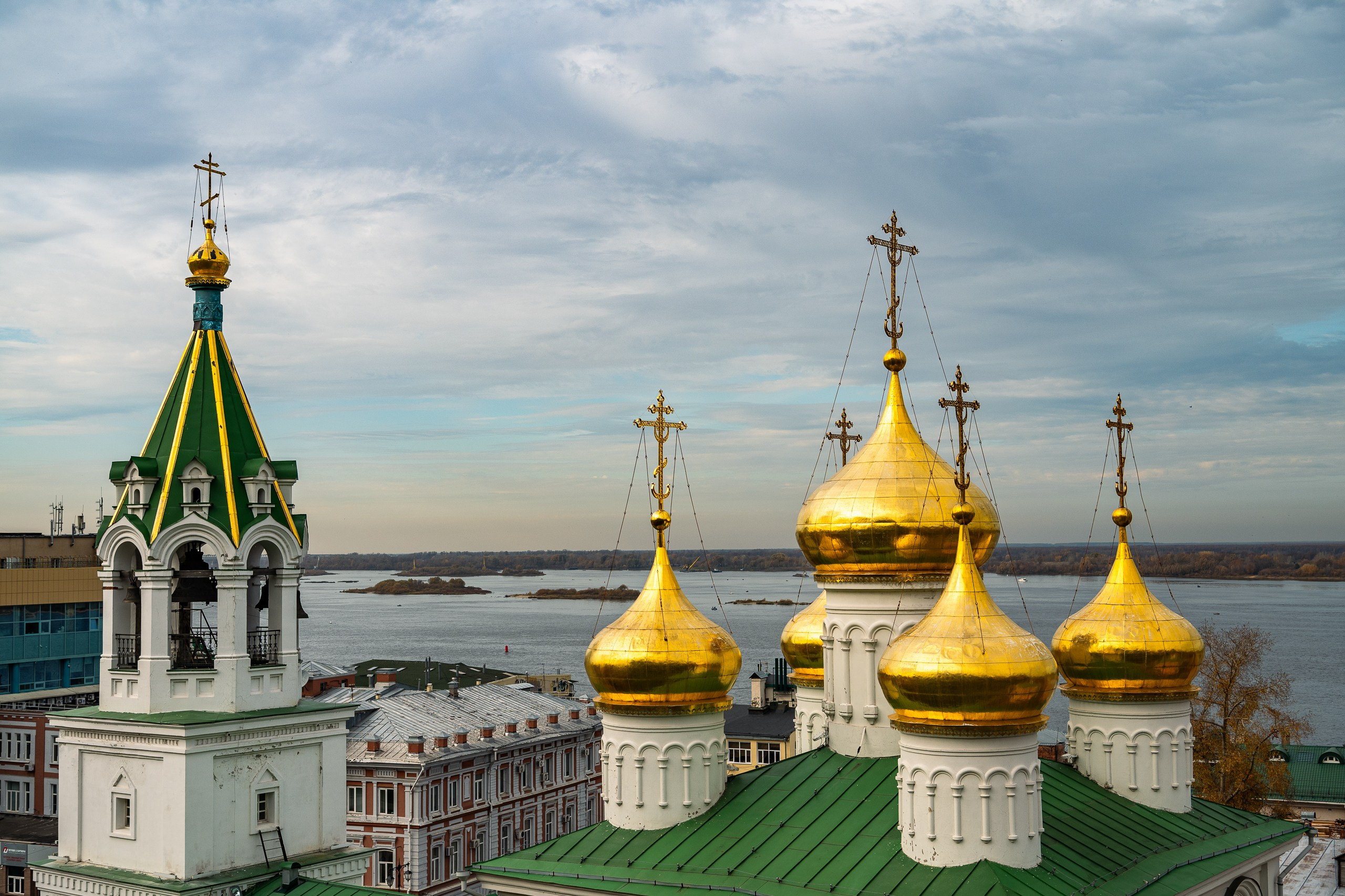 Подбор красивых локаций для фотосессий В Нижнем Новгороде. Свадебный фотограф в Иваново Николай Золотов