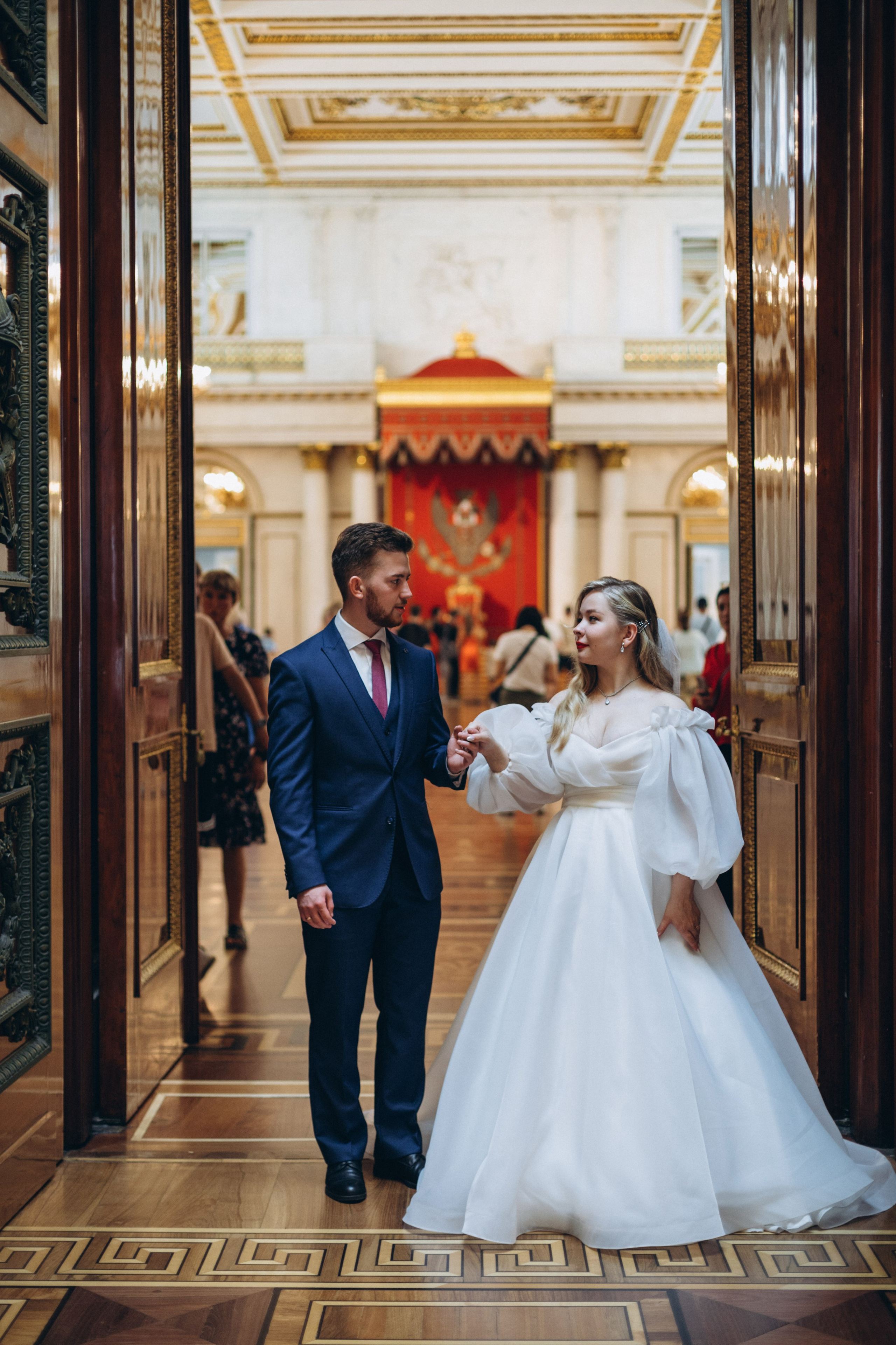 Прогулка в Эрмитаже. Свадебный и семейный фотограф в Санкт-Петербурге Яцына Юрий. Видеоопер