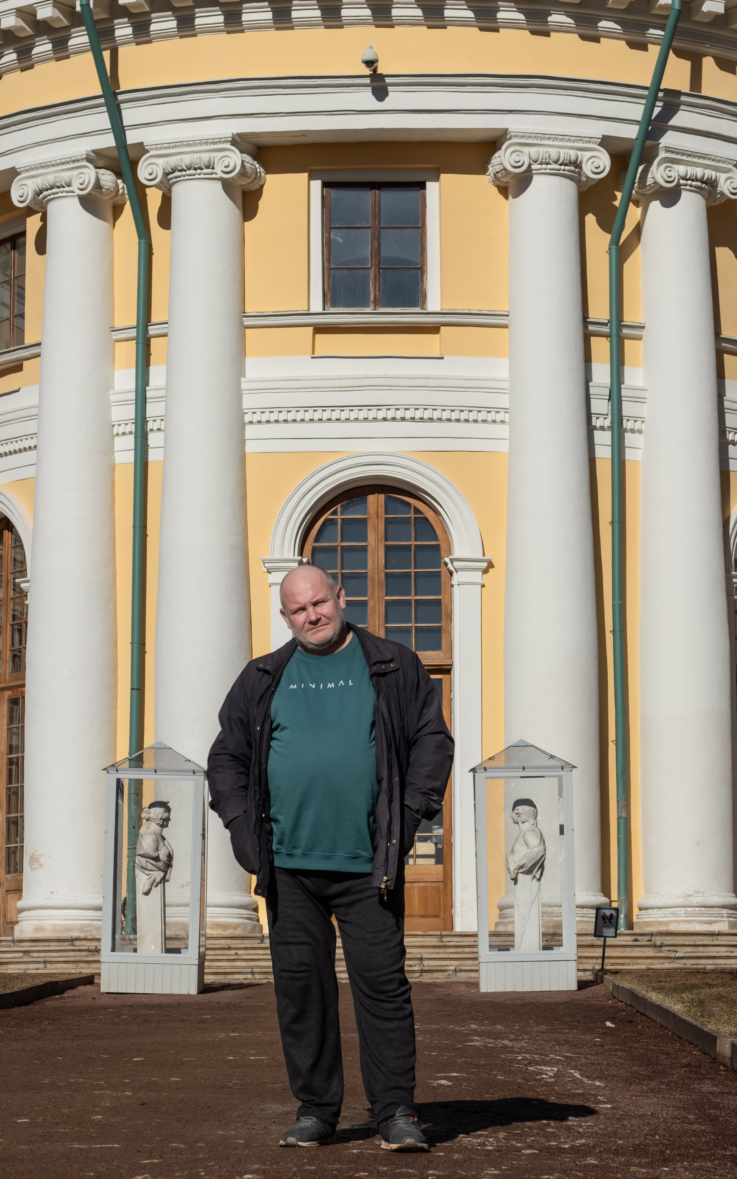 Фотосессия в Усадьбе Архангельское Красногорск мужской деловой портрет