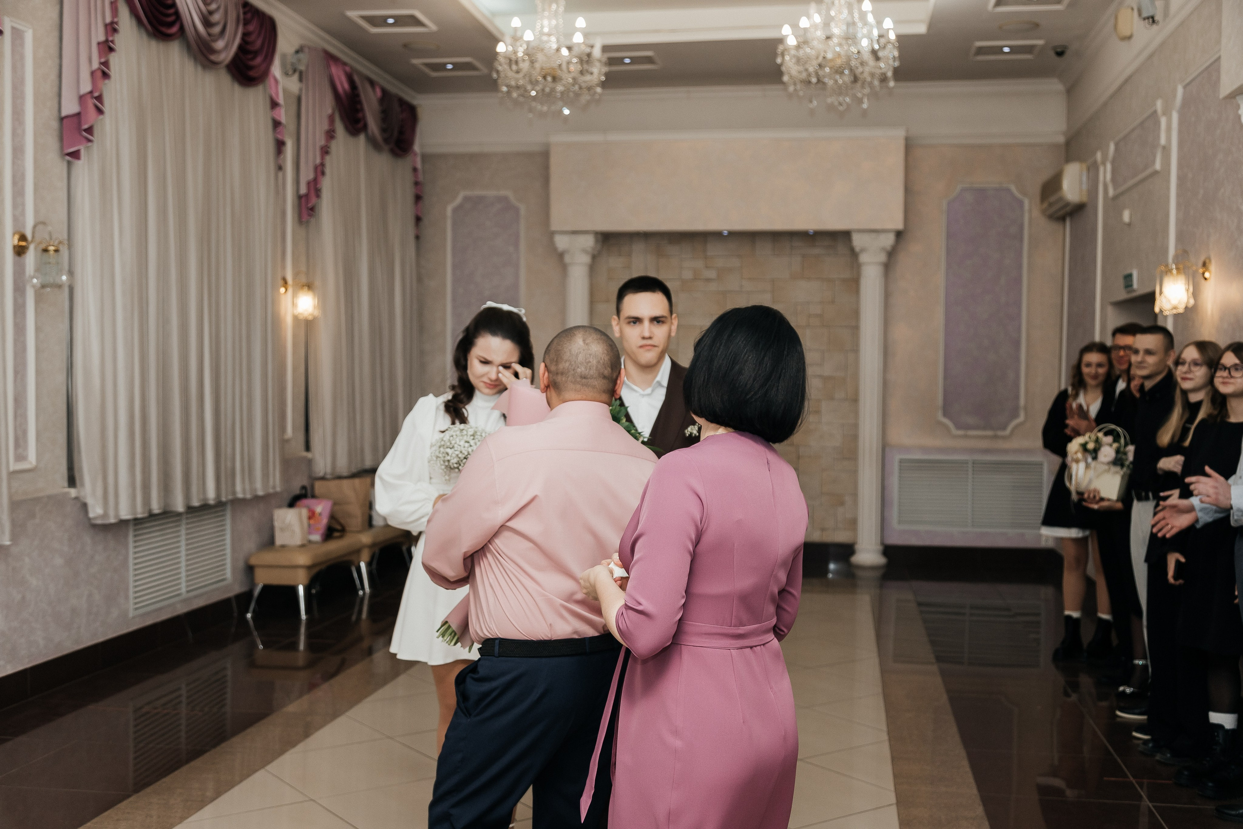 Захар и Елизавета/2024. Свадебный и семейный фотограф в Екатеринбурге