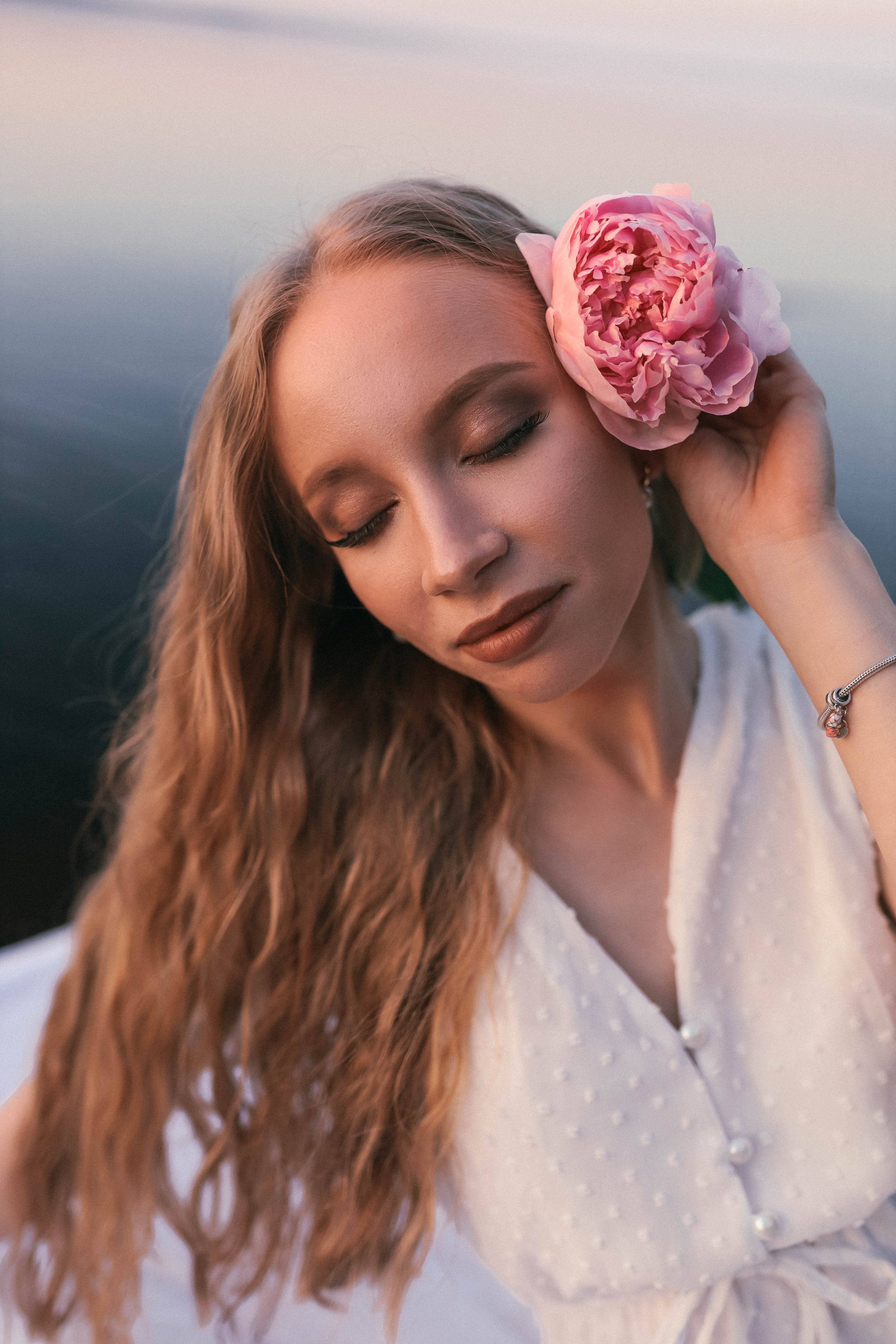 Александра. Главная