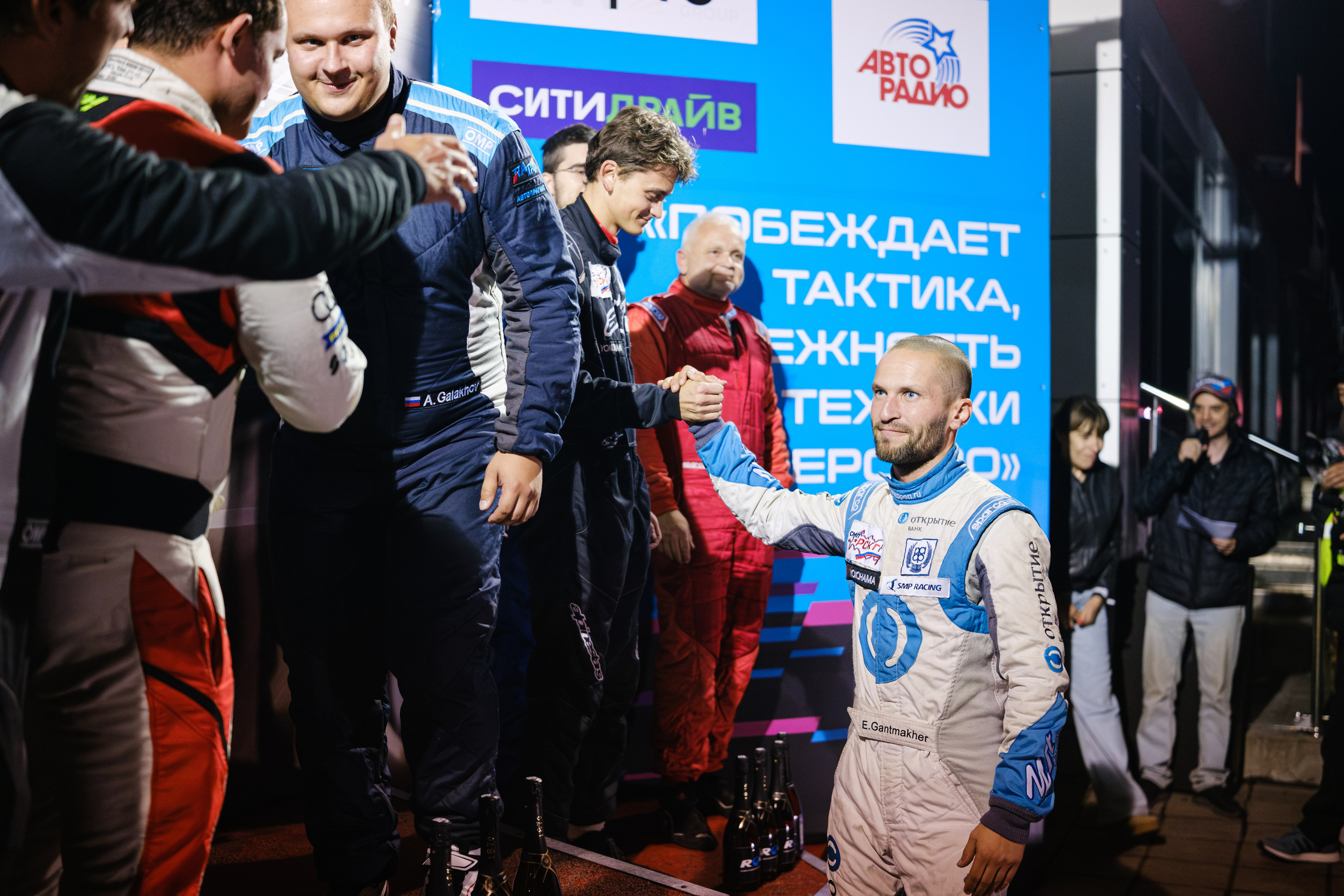 Российская серия гонок на выносливость. Авто и мотоспорт — фотограф Антон Медведев iCoguar