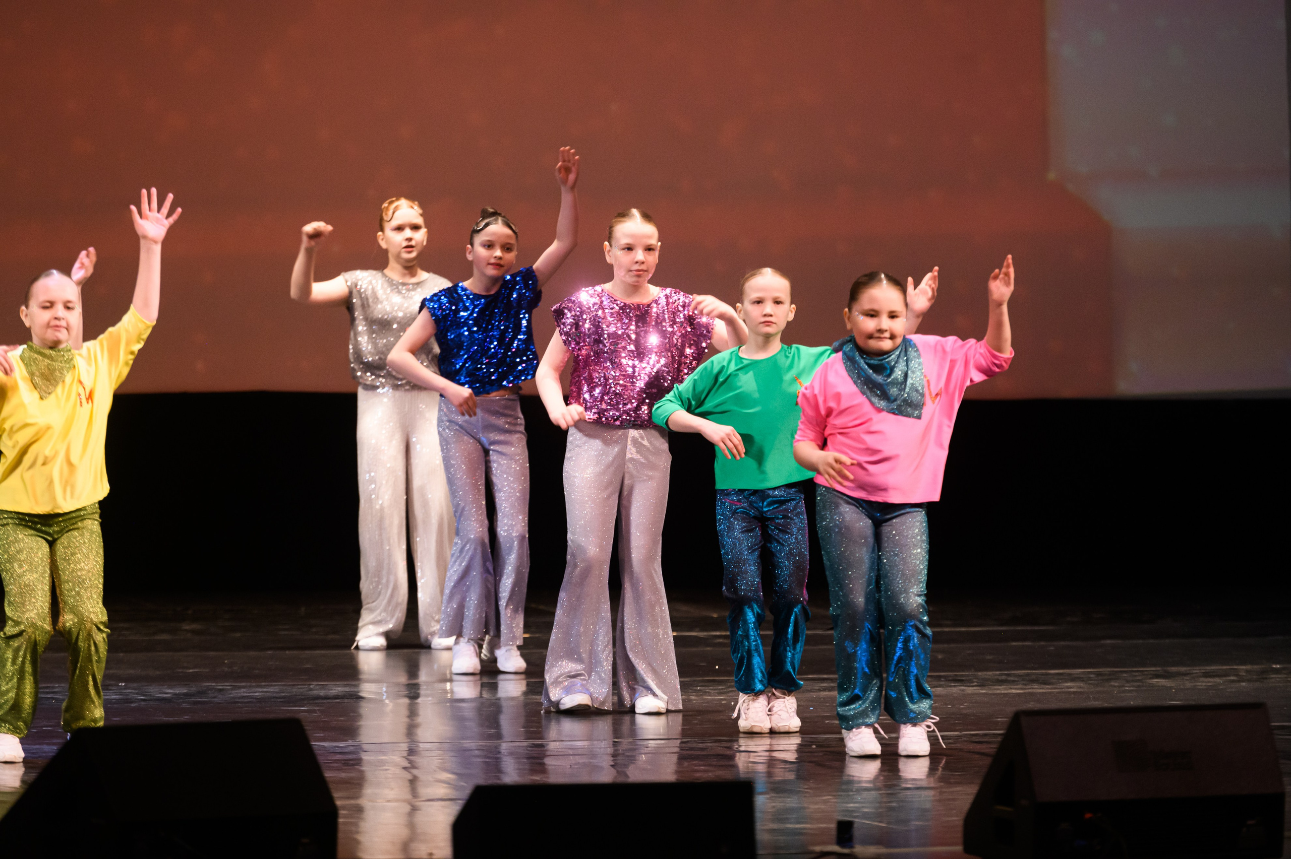 23 апреля, часть 1, БКЗ Октябрьский, г. Санкт-Петербург. Золотое яблочко