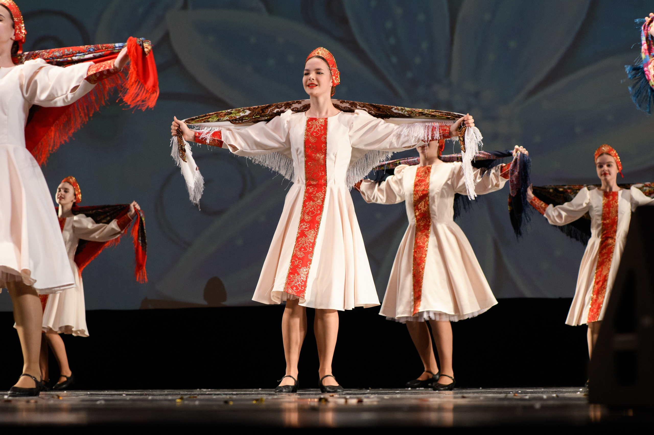 23 апреля, часть 2, БКЗ Октябрьский, г. Санкт-Петербург. Золотое яблочко