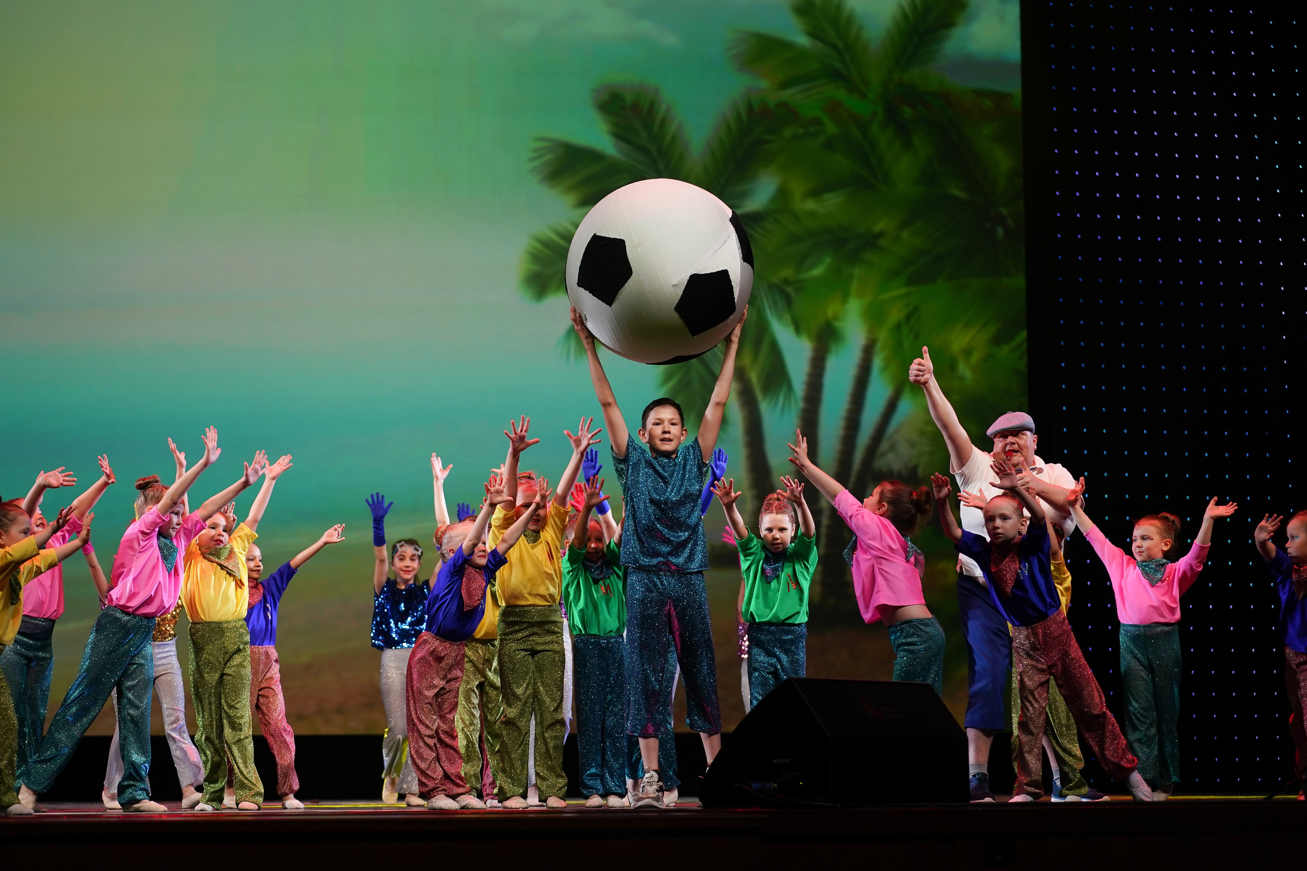 13 мая, г. Москва, Кремль. Золотое яблочко