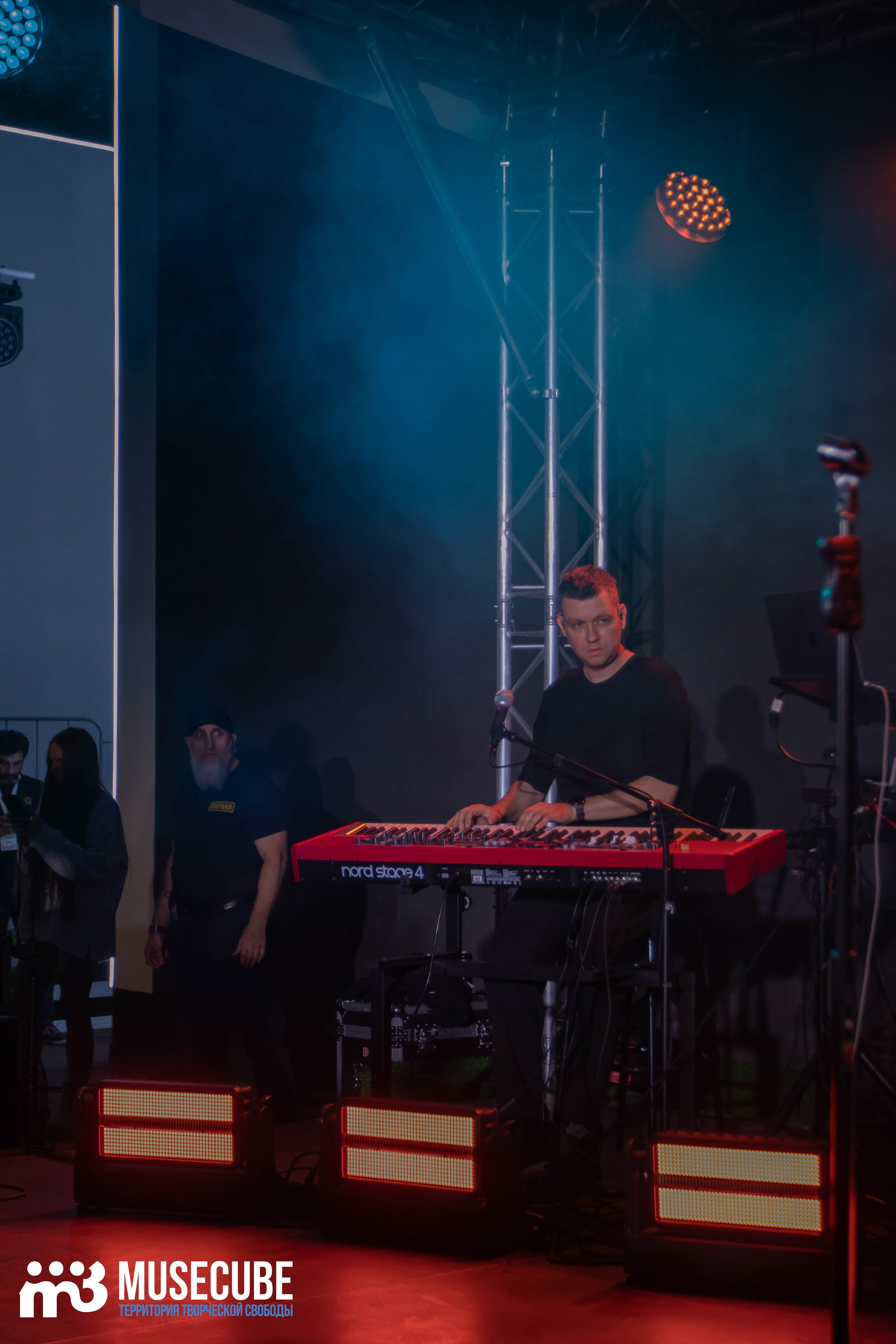 МОТ. Концертный фотограф