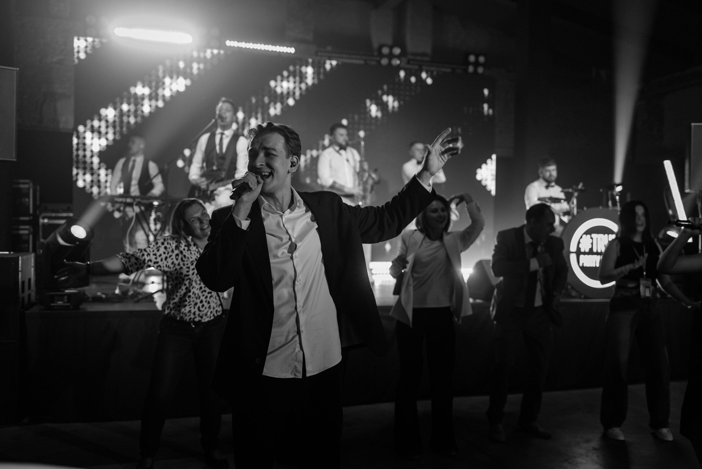 Репортажная фотосъёмка в Брусницын Холле. Свадебный фотограф в Санкт-Петербурге Венера Ахметова