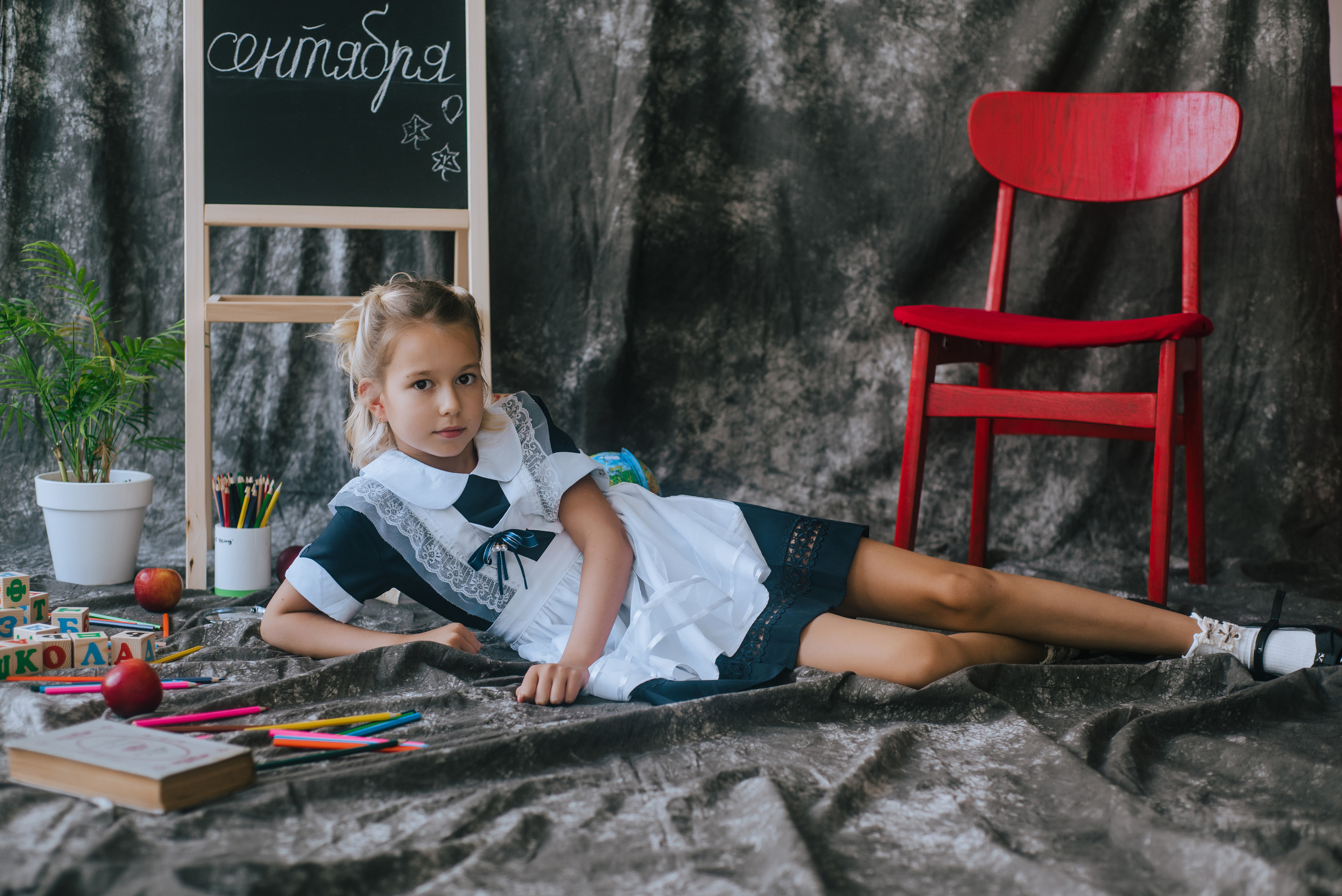 Фотопроект для начальных классов. Фотограф Ярмишко Дарья. Выпускные фотокниги