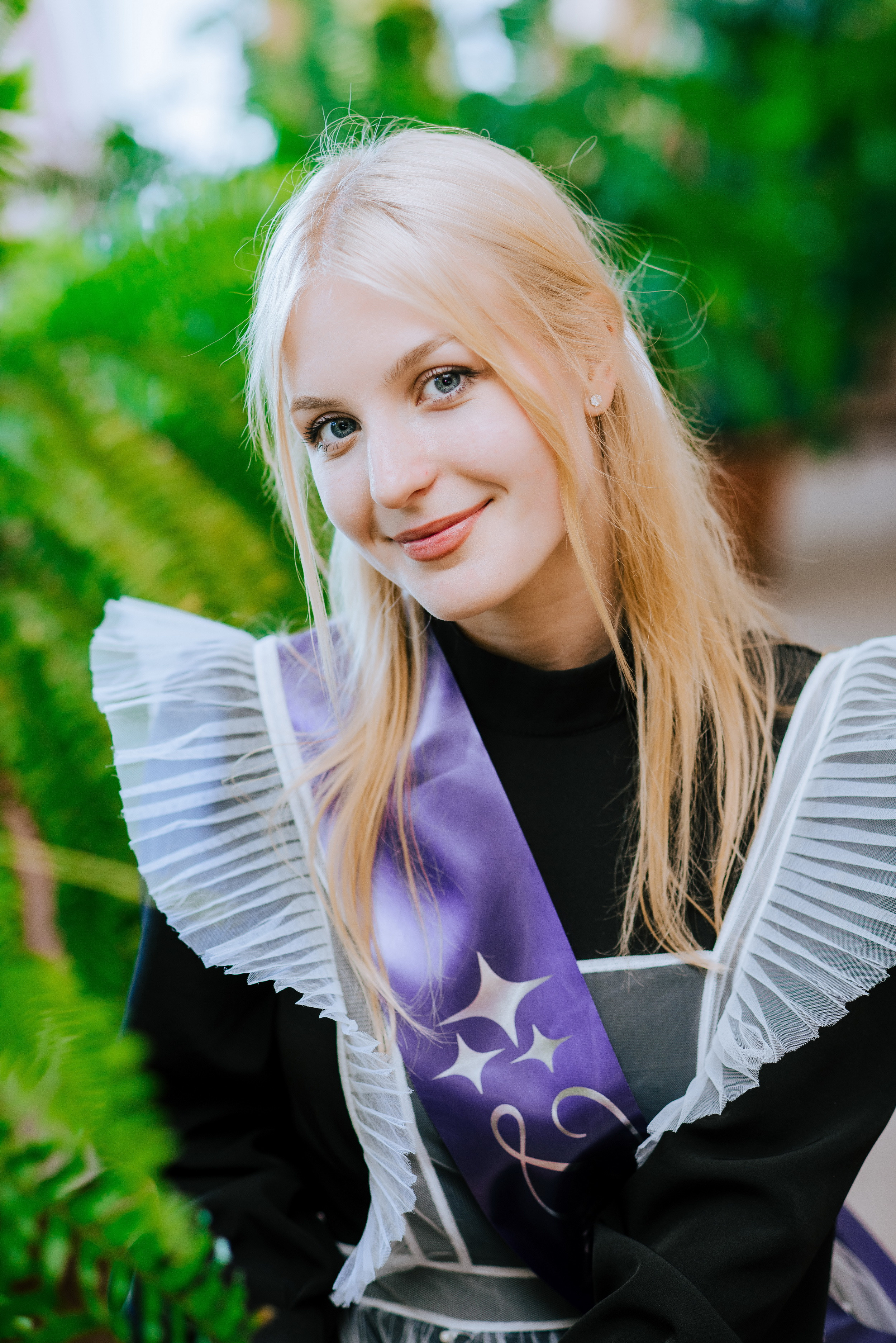 Гимназия г. Артем — 11 класс. Фотограф Ярмишко Дарья. Выпускные фотокниги