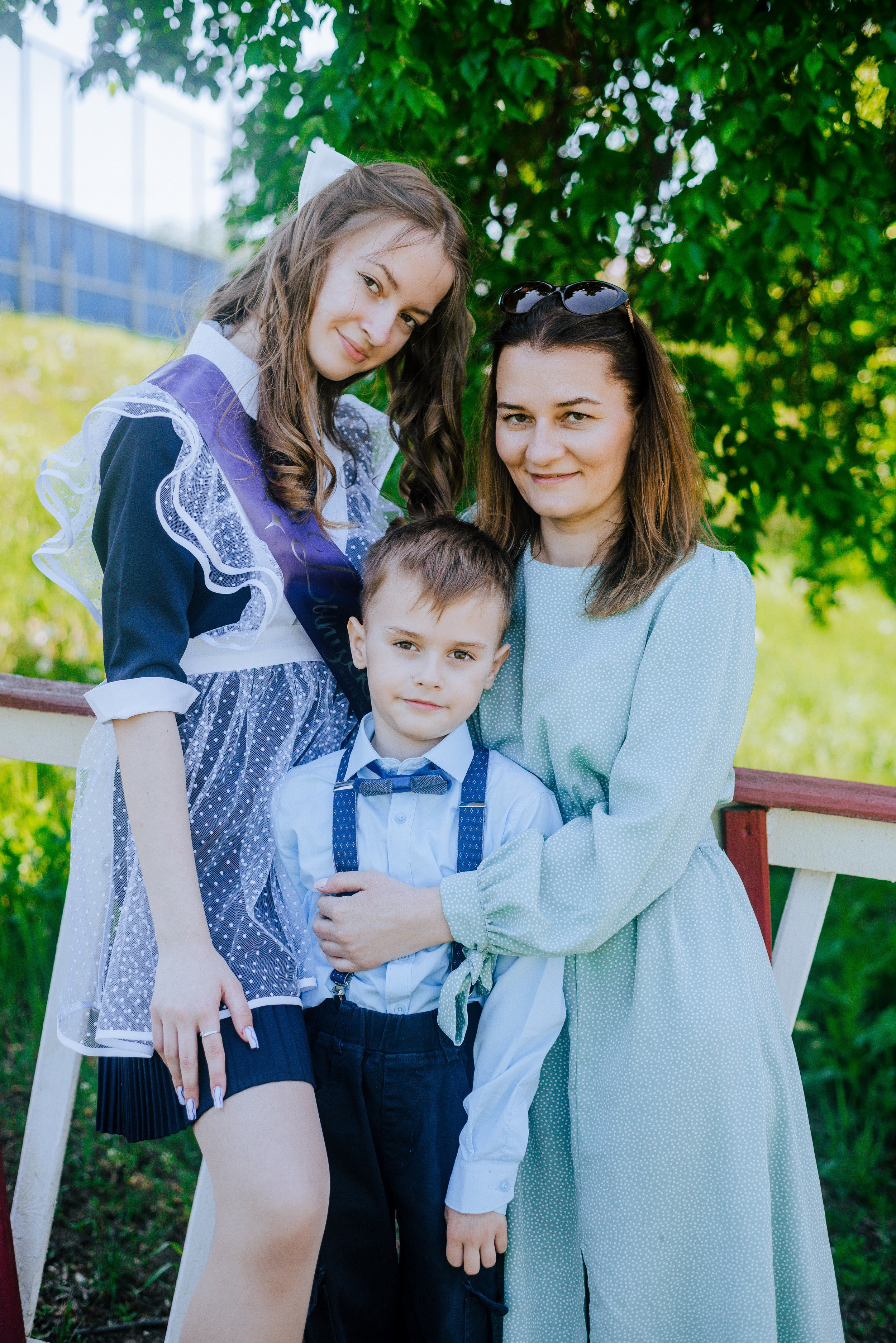 Гимназия г. Артем — 11 класс. Фотограф Ярмишко Дарья. Выпускные фотокниги