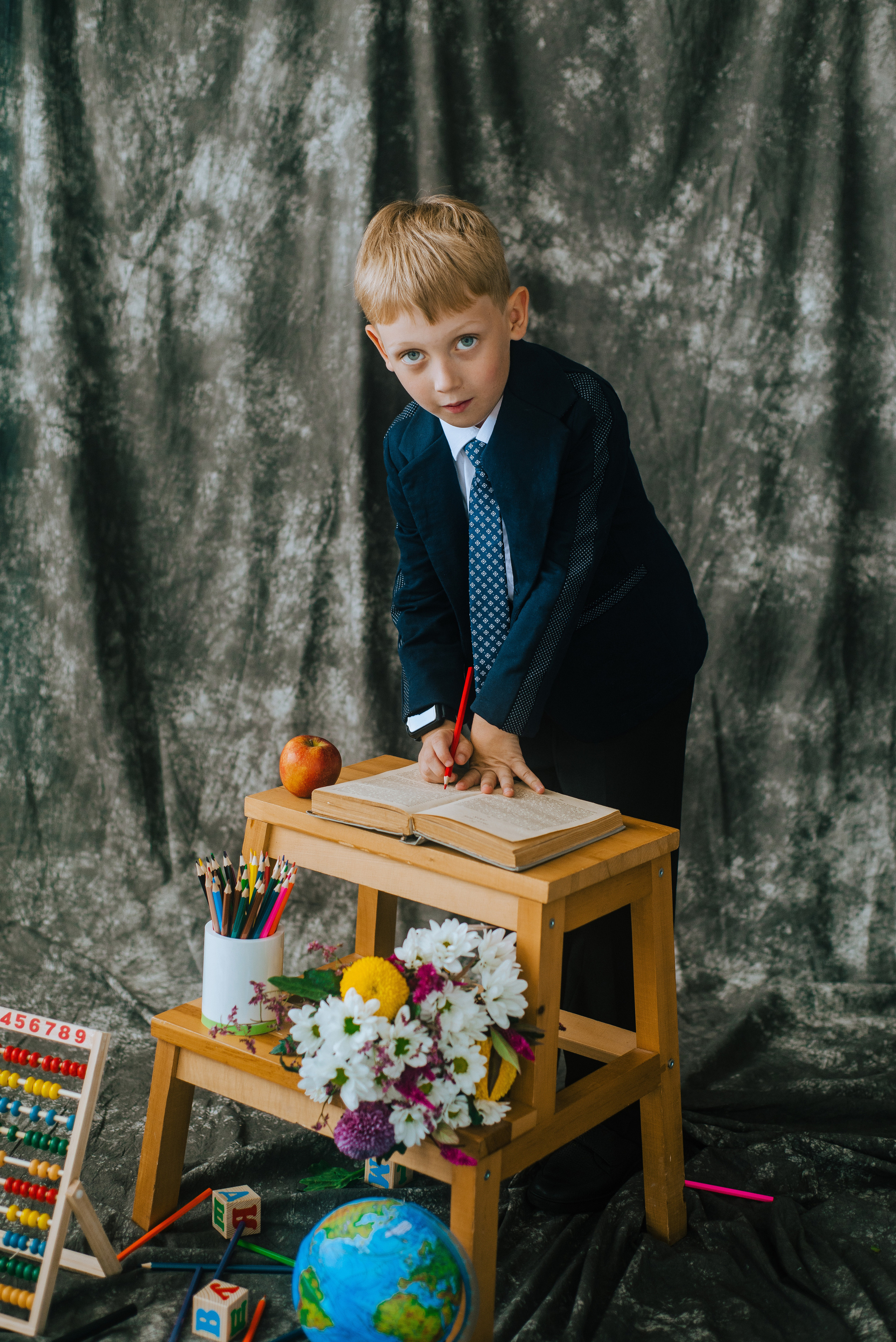 Фотопроект для начальных классов. Фотограф Ярмишко Дарья. Выпускные фотокниги