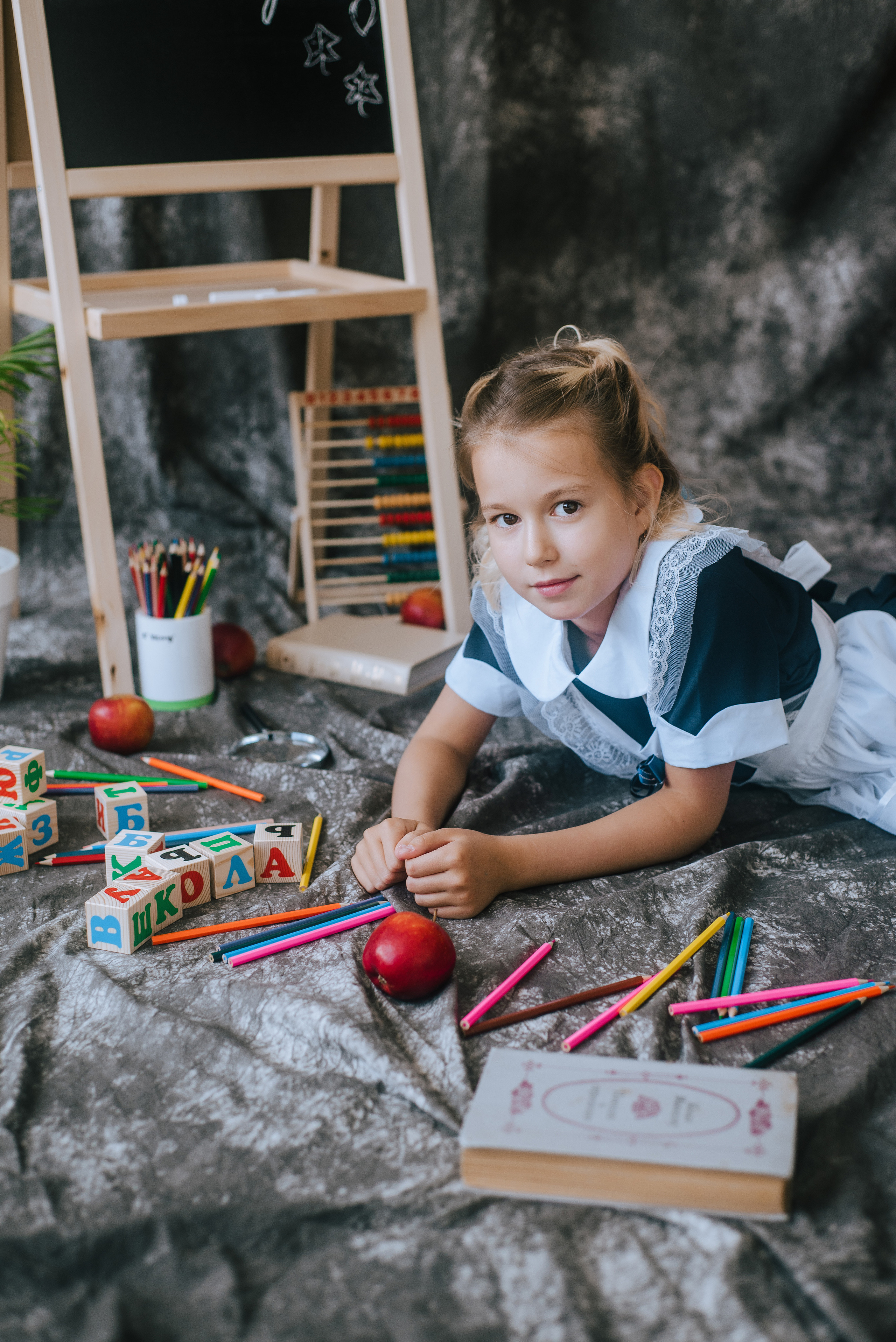 Фотопроект для начальных классов. Фотограф Ярмишко Дарья. Выпускные фотокниги