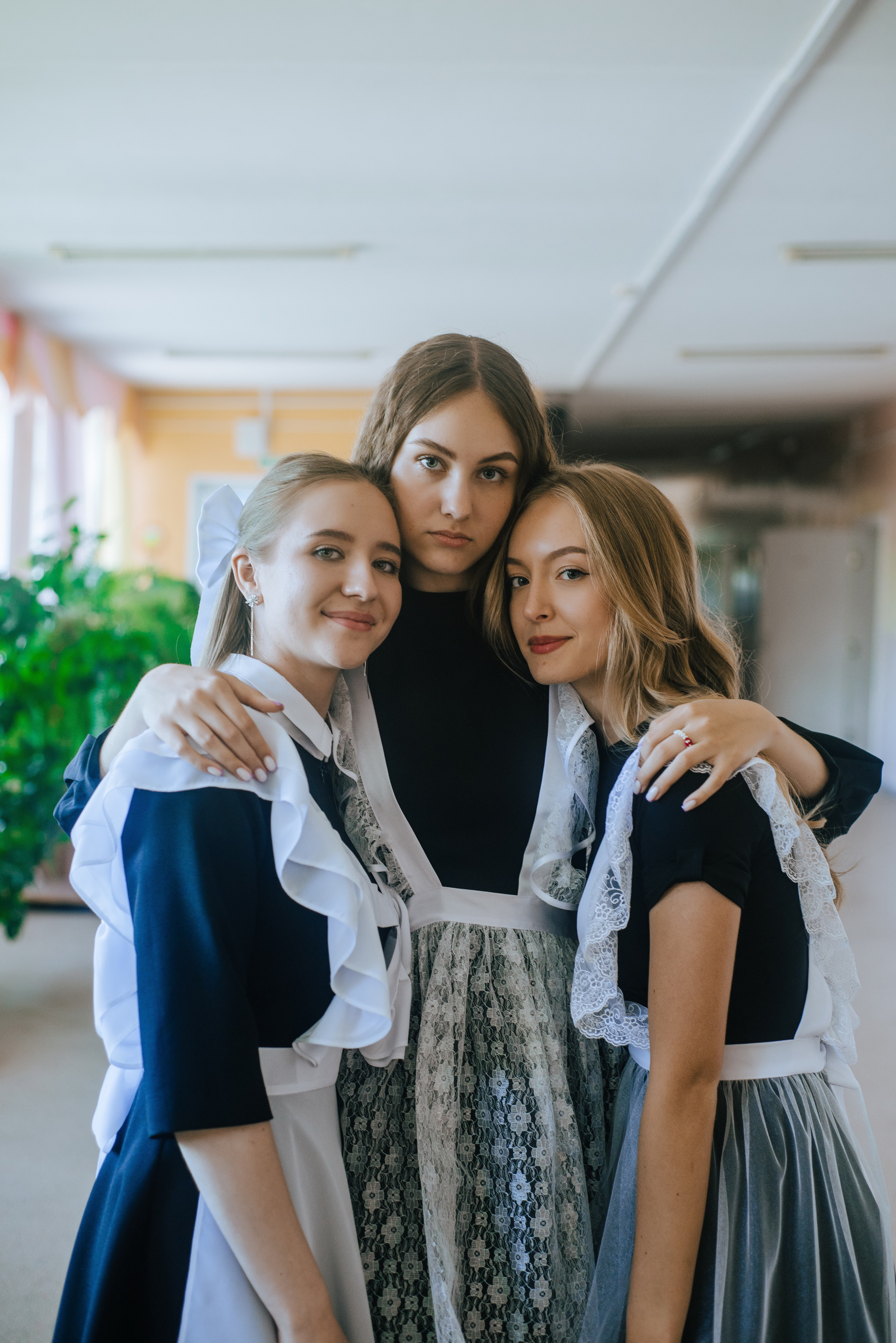 Гимназия г. Артем — 11 класс. Фотограф Ярмишко Дарья. Выпускные фотокниги