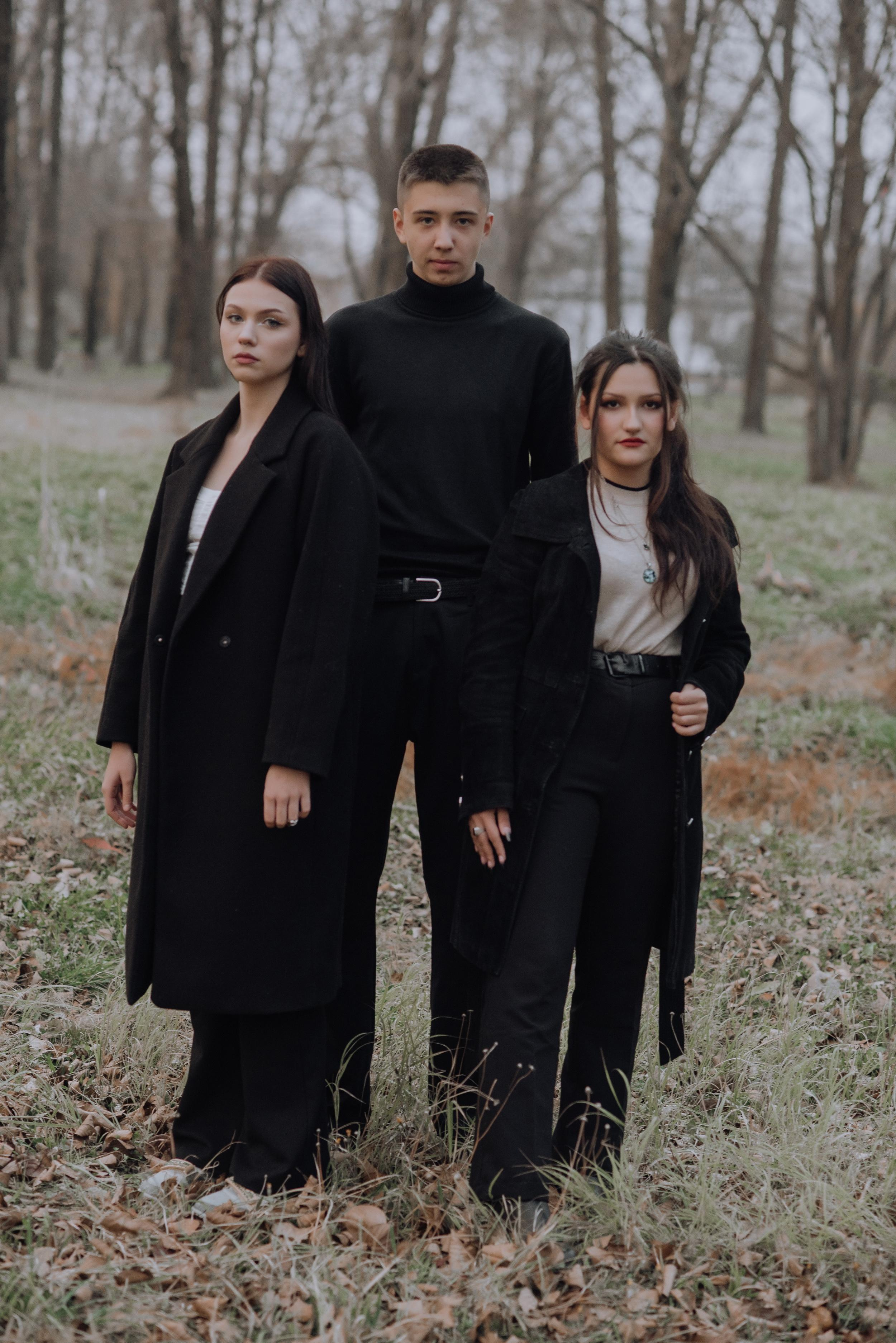 Гимназия г. Артем — 11 класс. Фотограф Ярмишко Дарья. Выпускные фотокниги