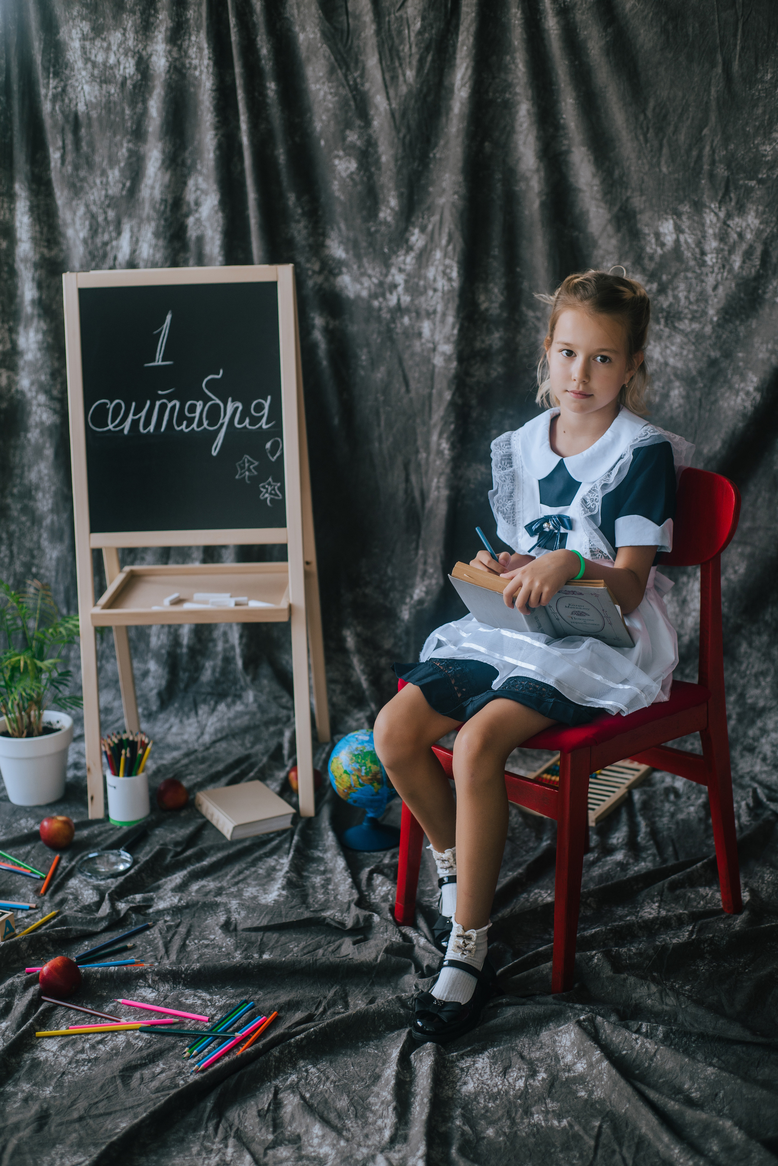 Фотопроект для начальных классов. Фотограф Ярмишко Дарья. Выпускные фотокниги