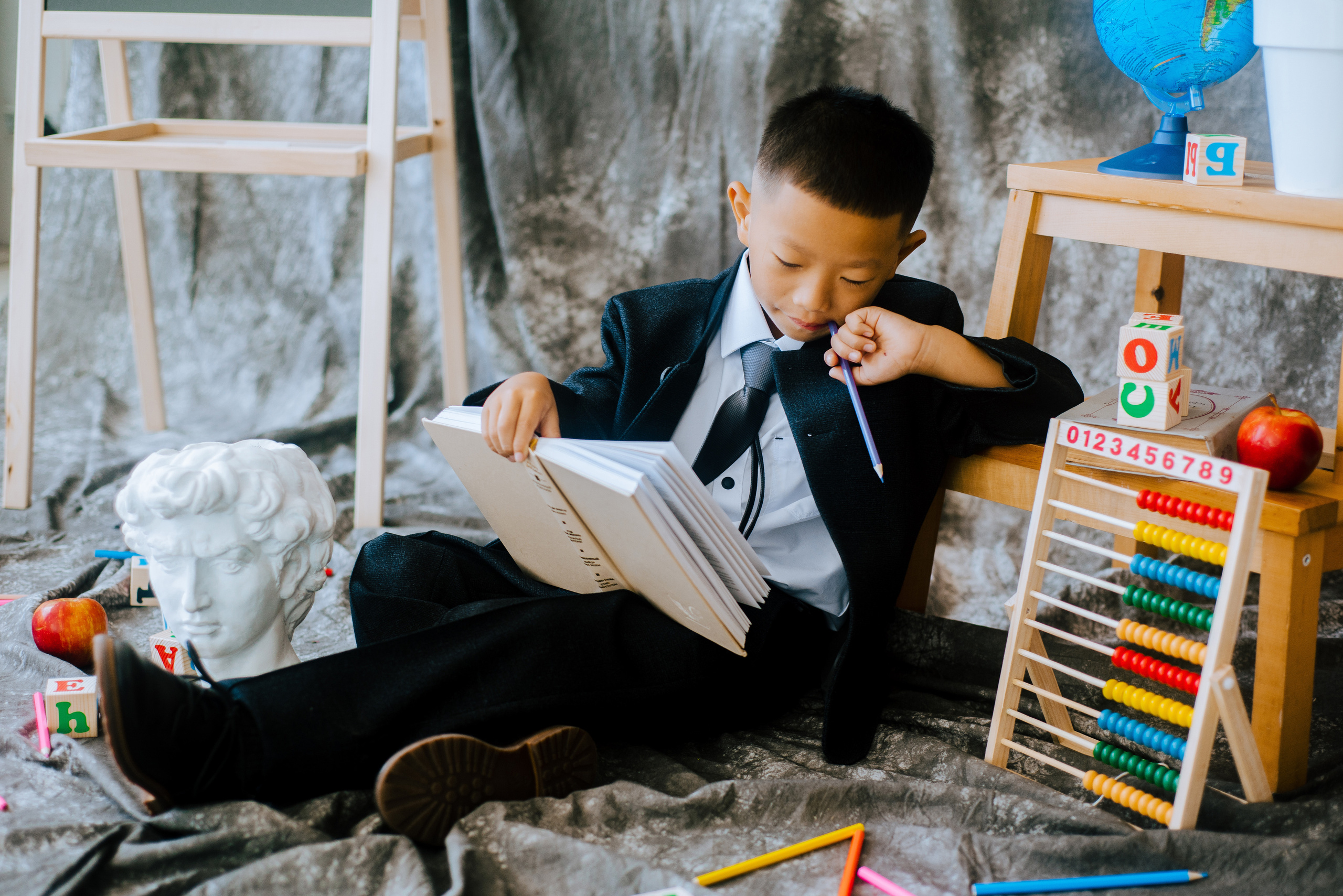 Фотопроект для начальных классов. Фотограф Ярмишко Дарья. Выпускные фотокниги