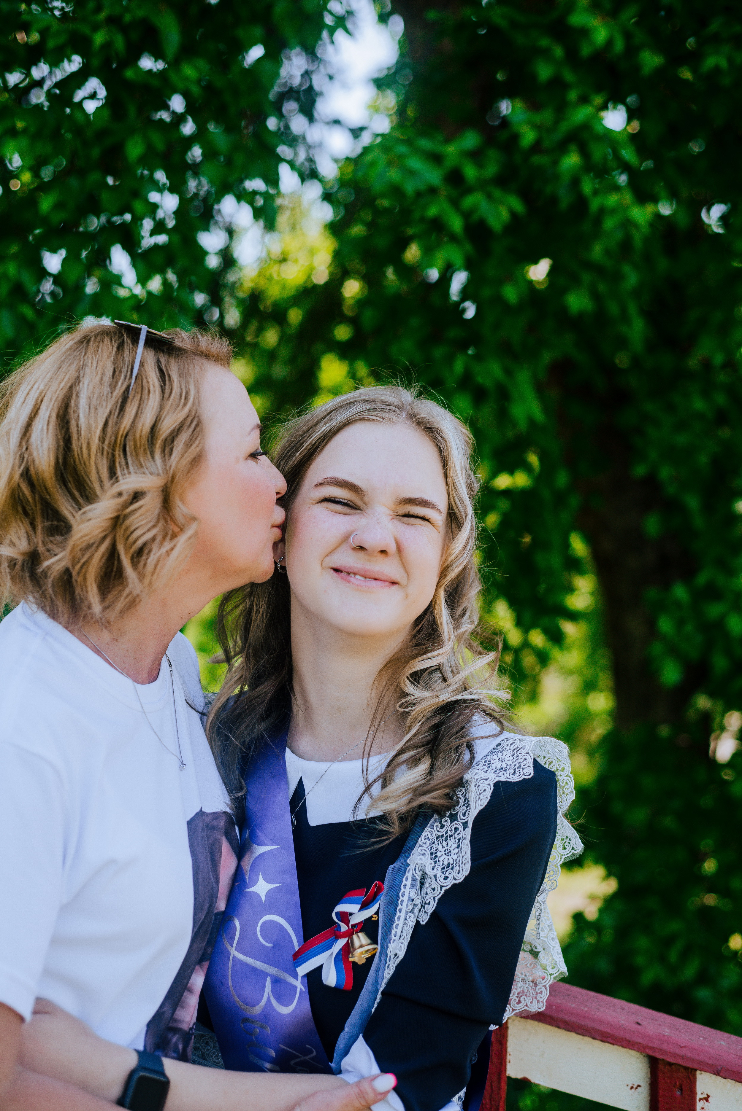 Гимназия г. Артем — 11 класс. Фотограф Ярмишко Дарья. Выпускные фотокниги