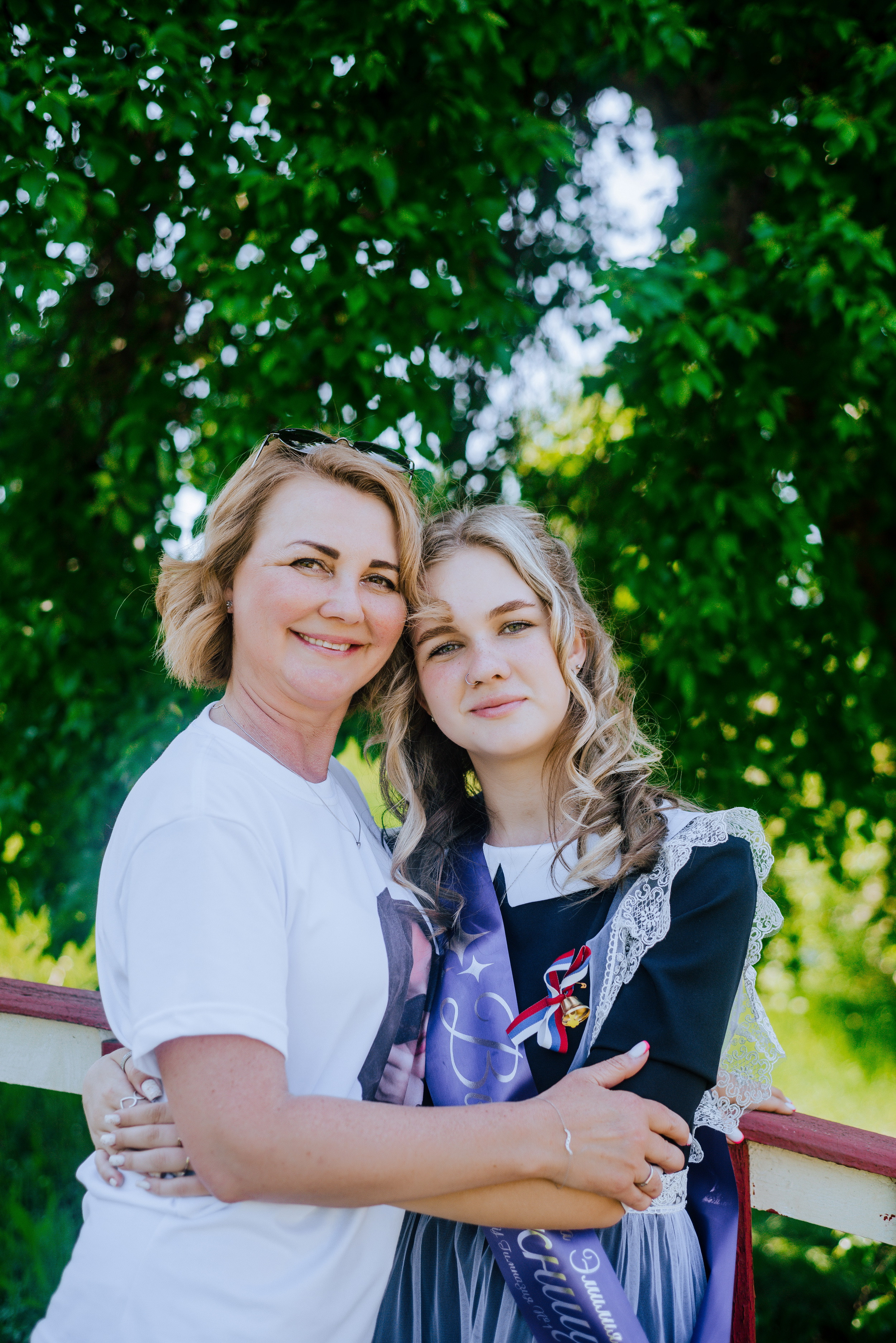 Гимназия г. Артем — 11 класс. Фотограф Ярмишко Дарья. Выпускные фотокниги