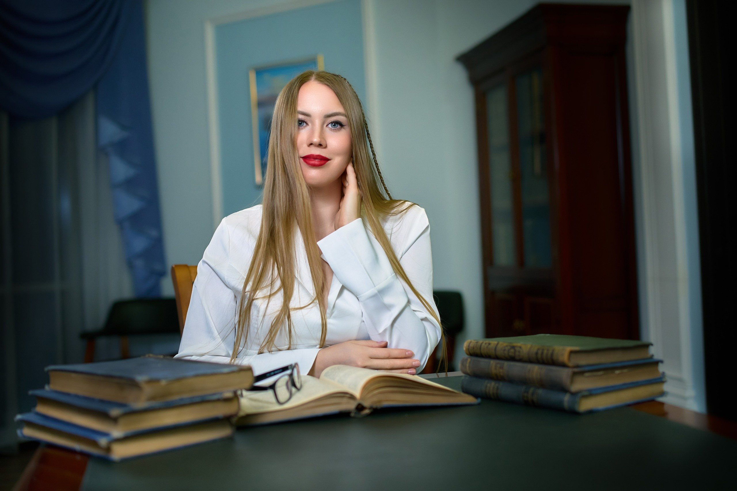 Фотосессия библиотека. Владимир Суздалов (ProMaXe) — Портретный фотограф, тематические фотосессии в Чебоксарах