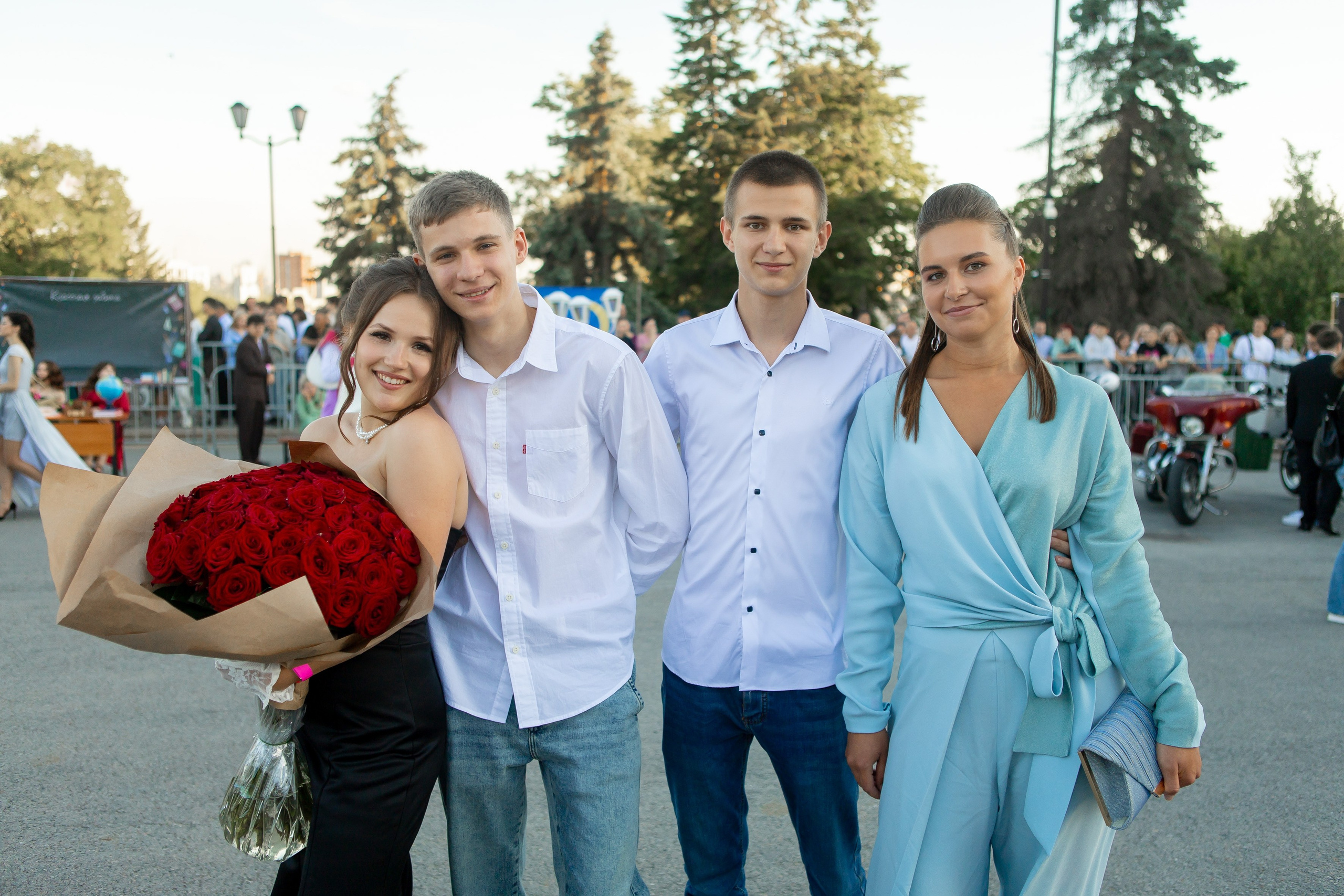 Выпускной Гимназия 12 2024 г. Свадебный и портретный Фотограф в Липецке Дмитрий Котюков