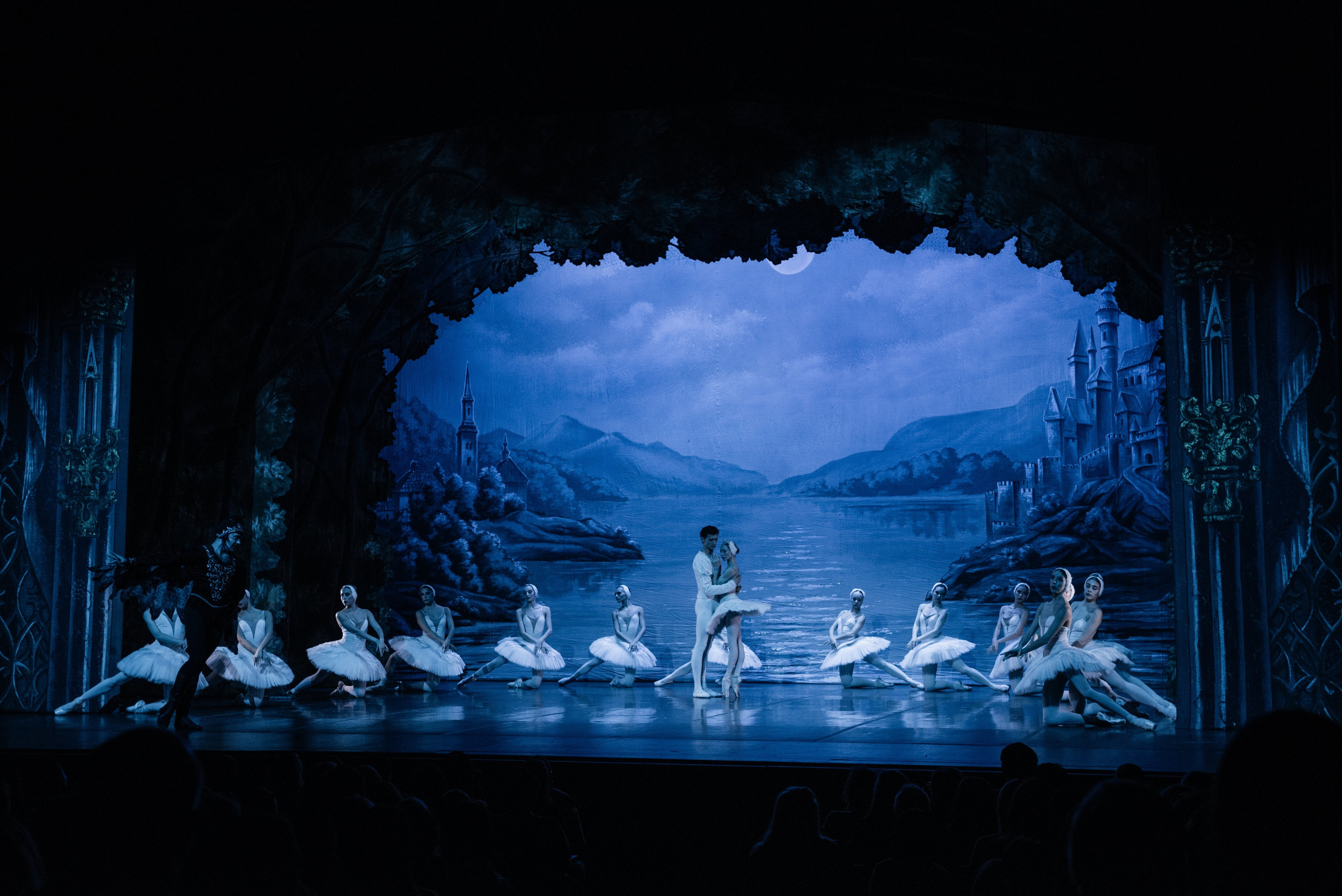 Ballet « Lac des Cygnes » à Genève. Photographe en Suisse et en Europe Anna Alekseenko