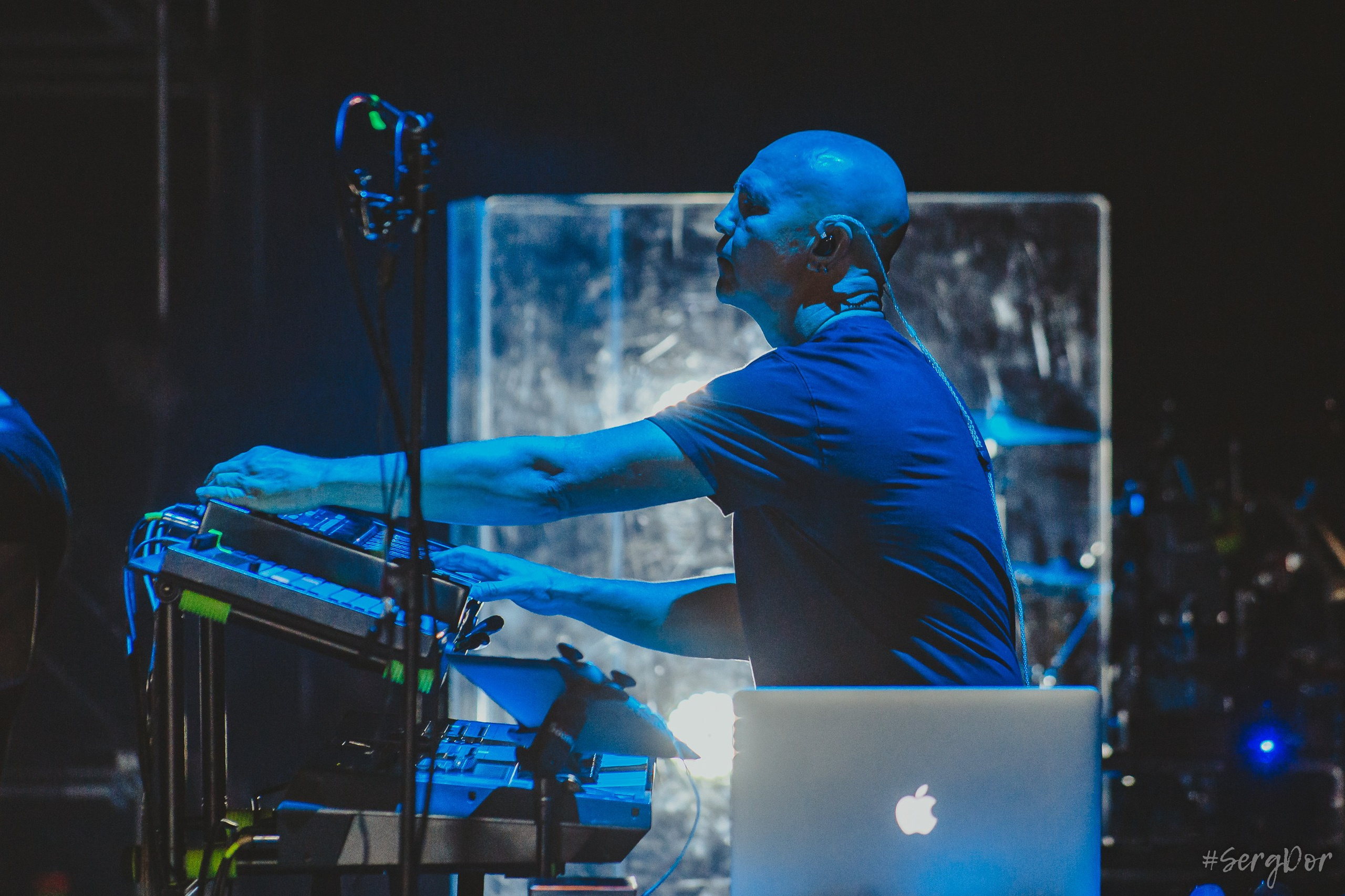 ДДТ, DDT, Ереван, 03.11.2024, СКК, Спортивно-концертный комплекс имени Карена Демирчяна, Երևան, Армения, большой концерт, 3 ноября 2024 года, Юрий Шевчук, SergDor, #SergDor