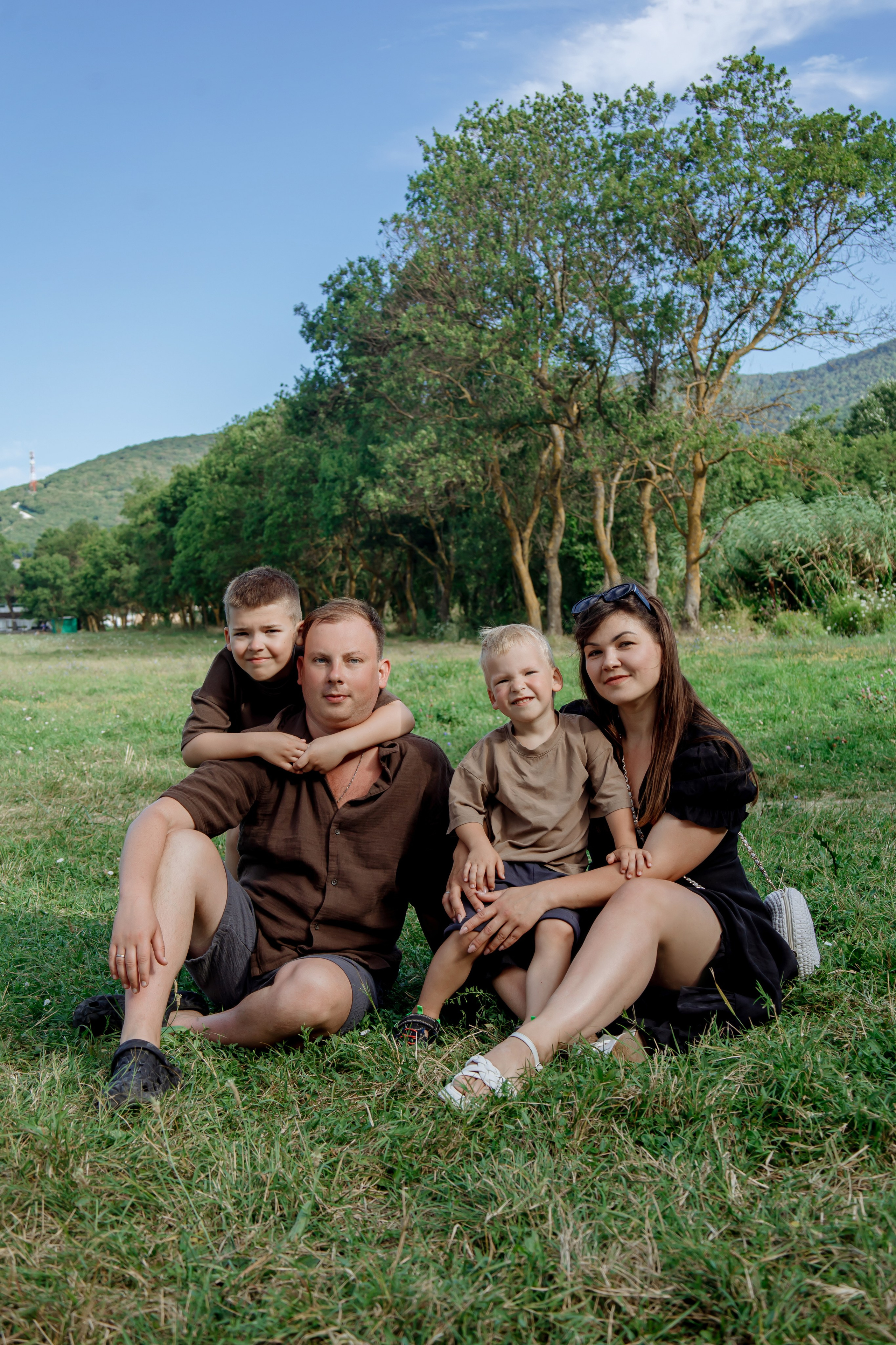 Екатерина с семьей. Фотограф в Геленджике, Архипо-Осиповке, Абрау-Дюрсо, Кринице Виктория
