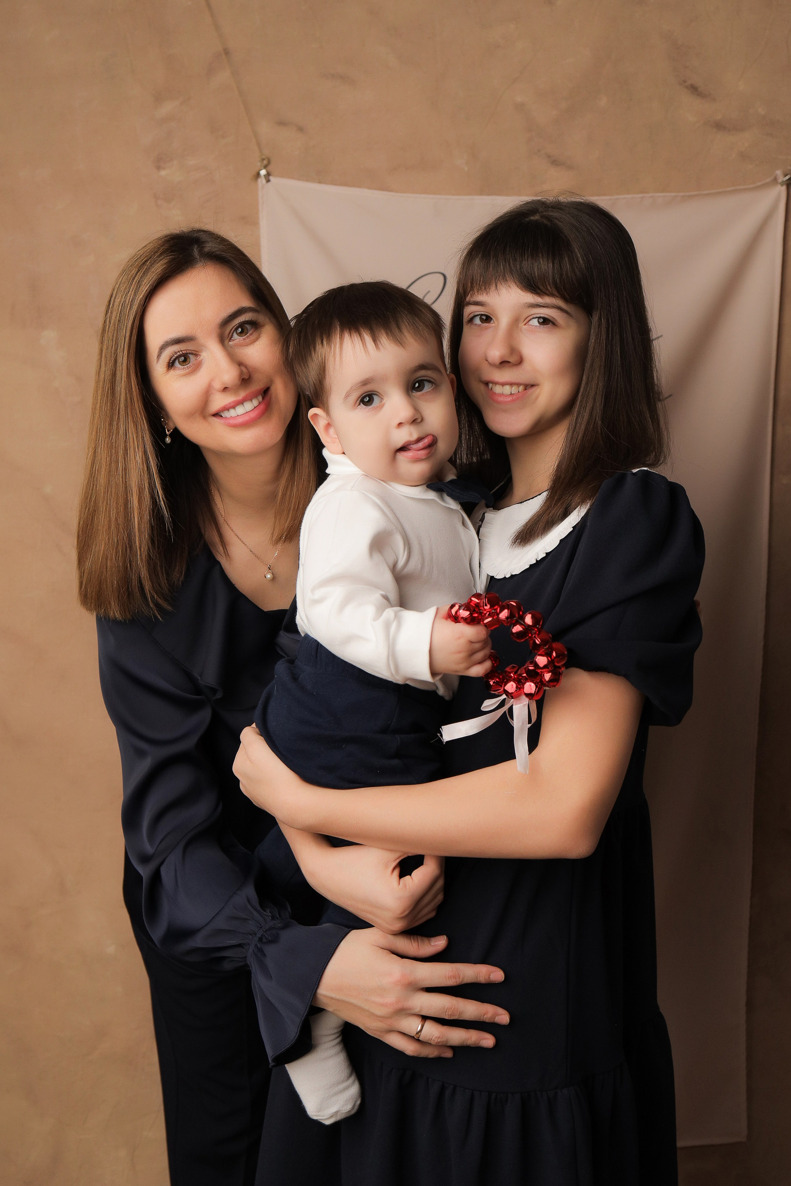 Годовасие — мальчики. Фотограф новорожденных в Новокузнецке Анна Горошникова