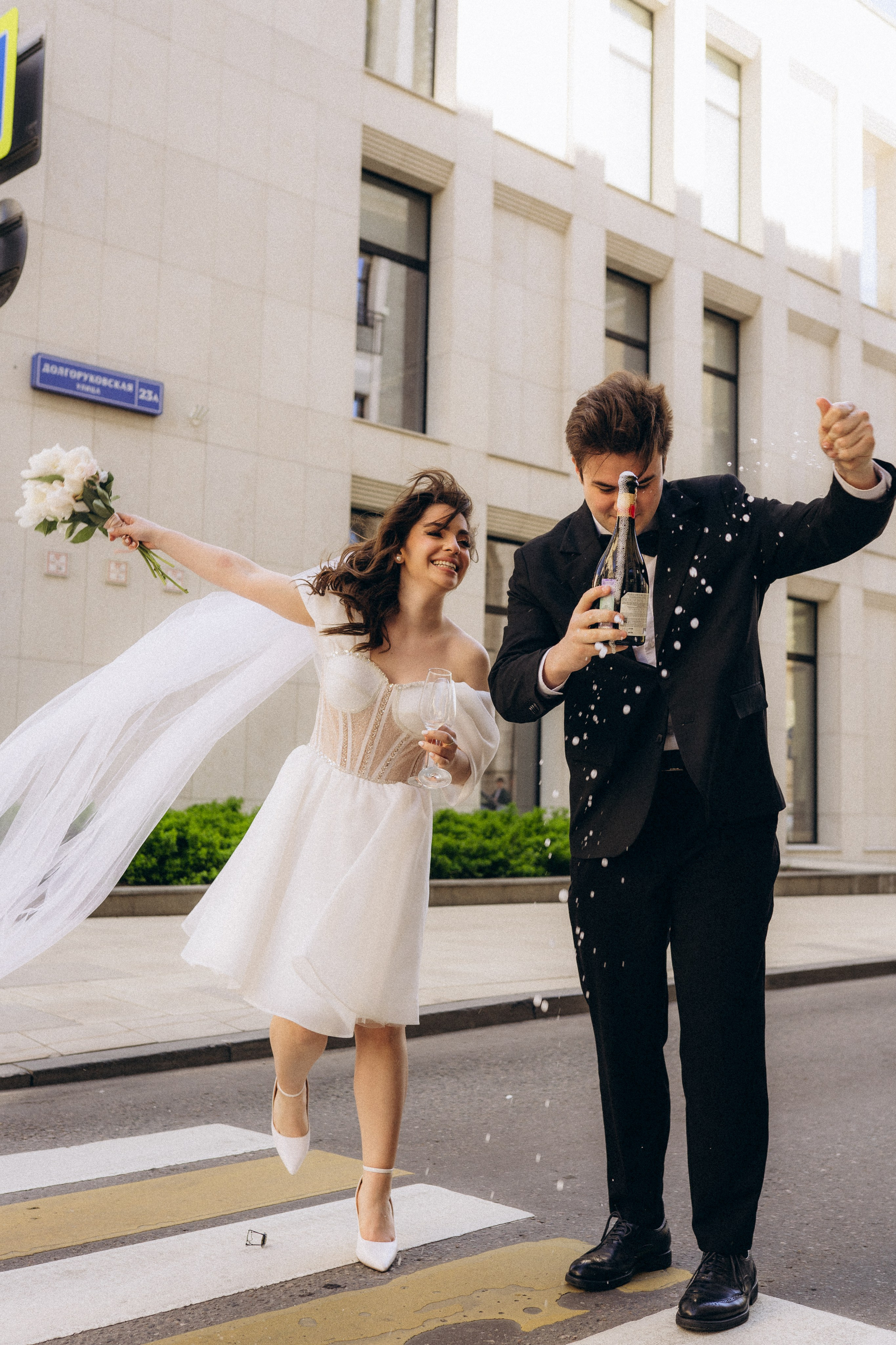 Свадебная фотопрогулка в Москве по центру города. Свадебный фотограф в Москве Анна Полушина