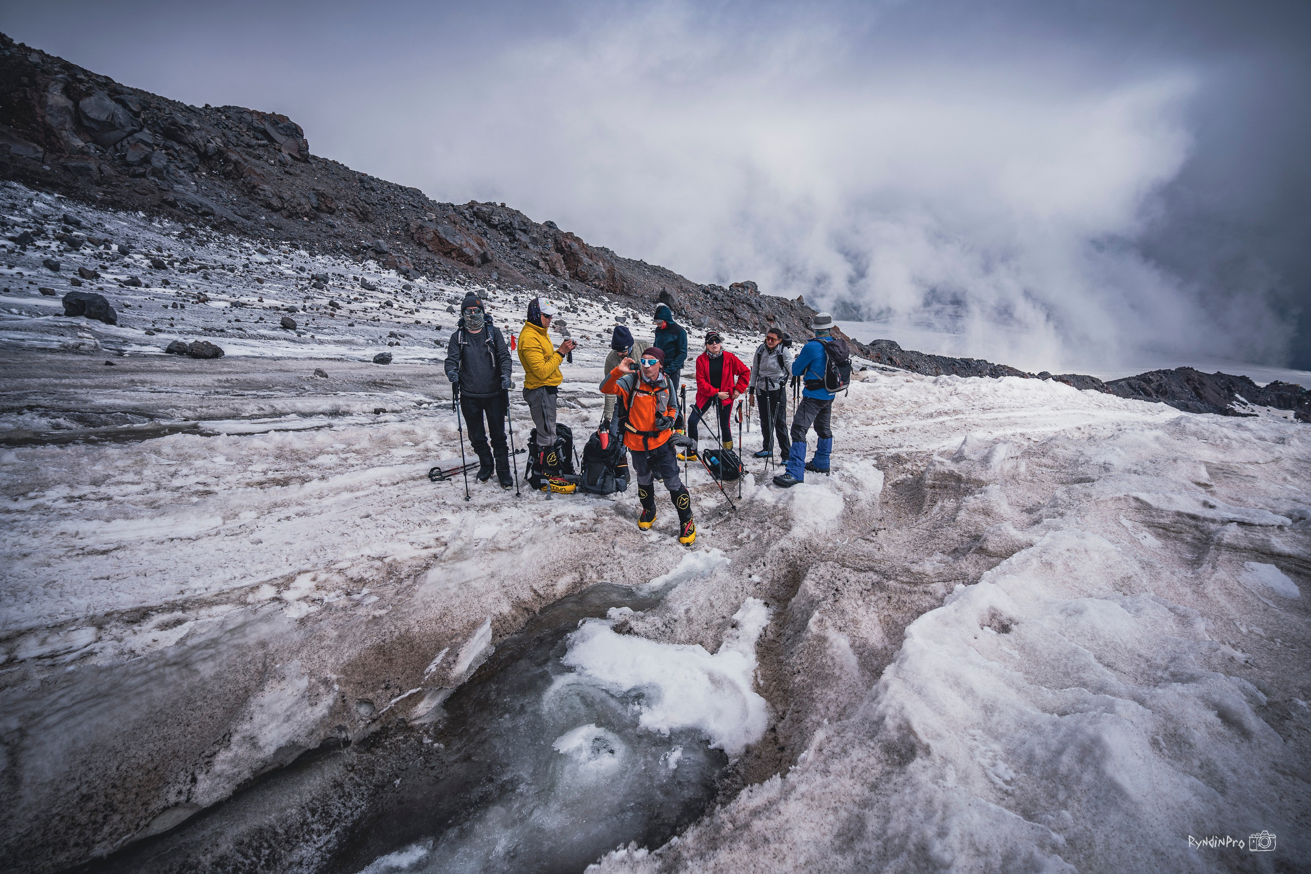 Восхождение на Эльбрус 26 августа 2023 Стремление. Репортажный фотограф в Краснодаре Рындин Дмитрий