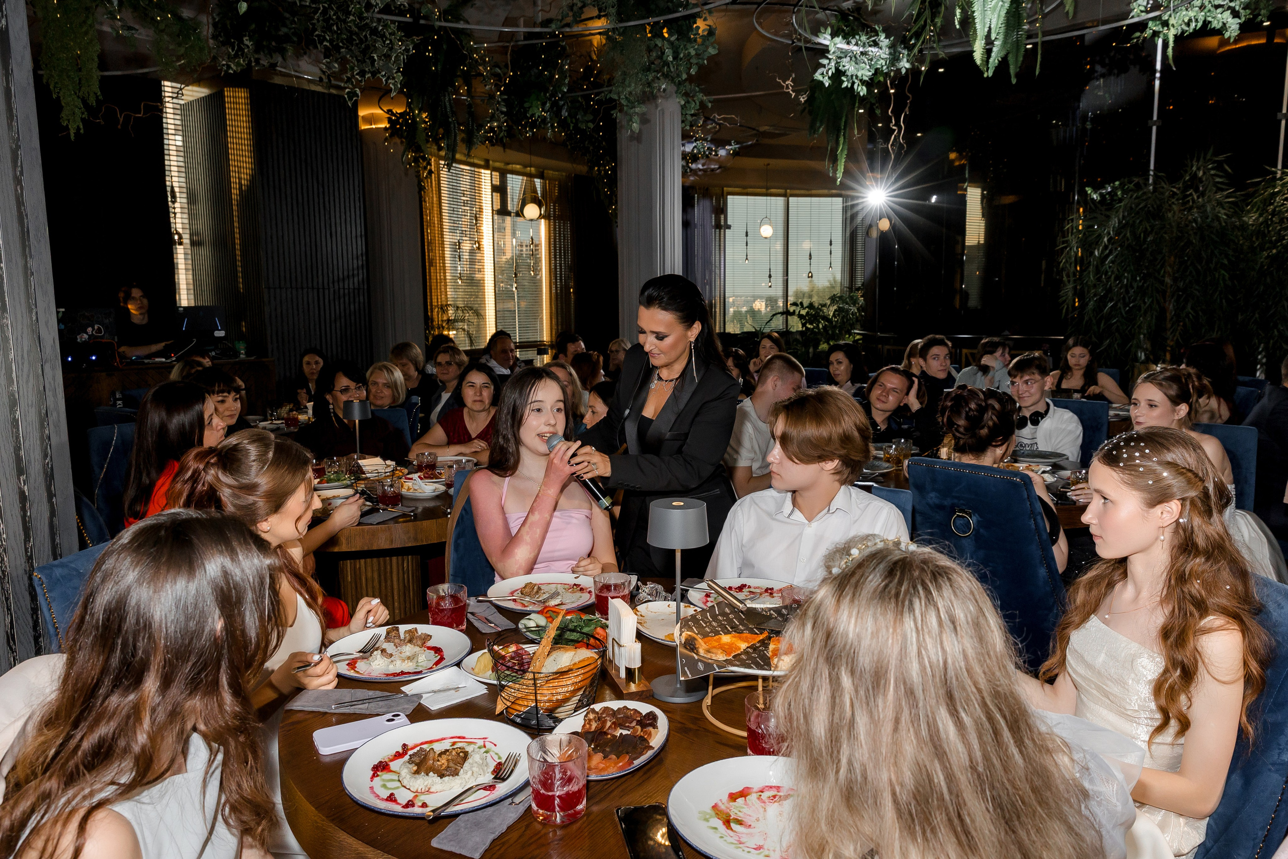 ВЫПУСКНОЙ CHEESERIA-Гимназия 33. Свадебный и семейный фотограф Динар Гильмутдинов