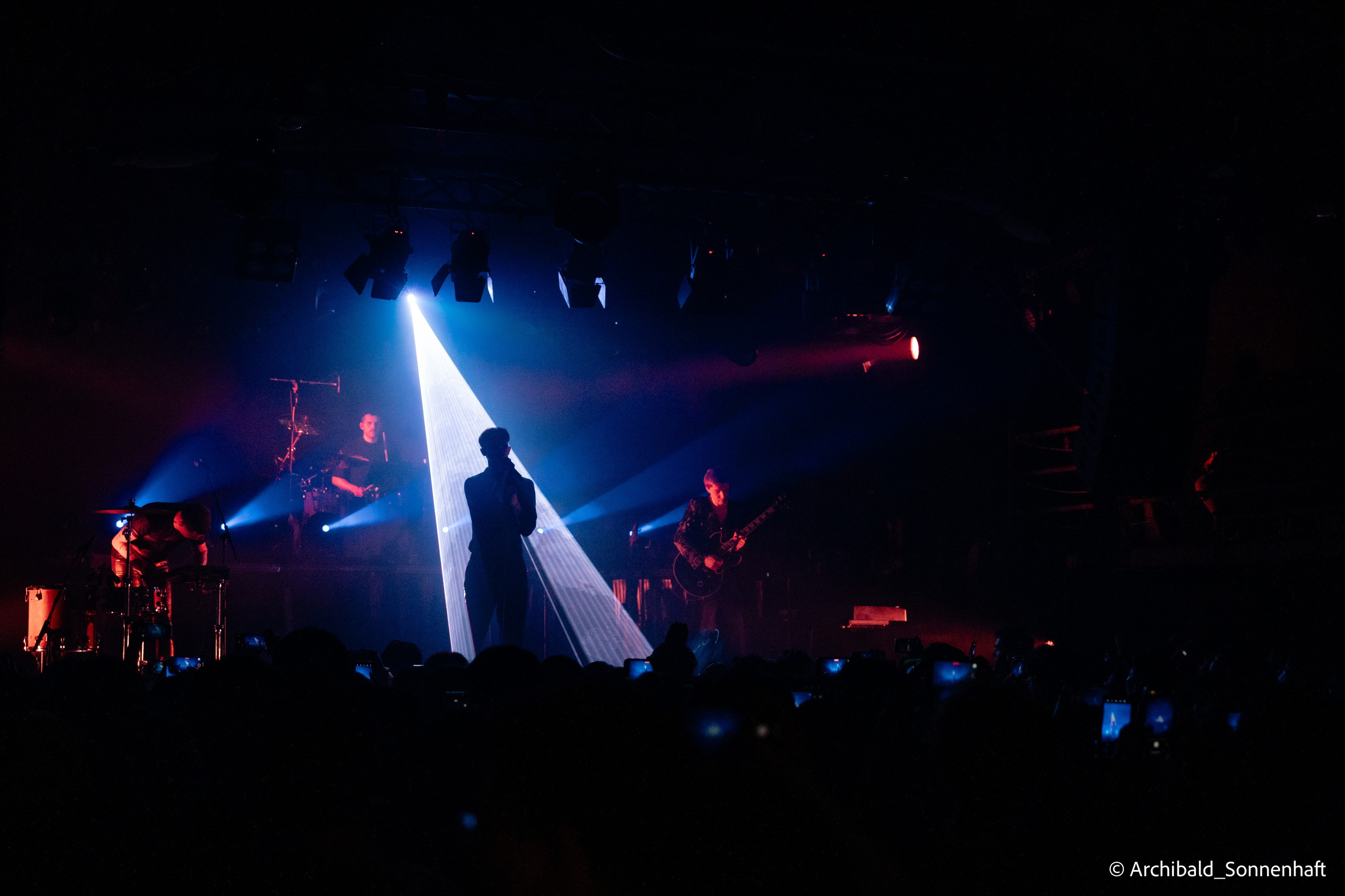 Short Paris in Beijing. Photographer in Guangzhou, China. Archibald Sonnenhaft