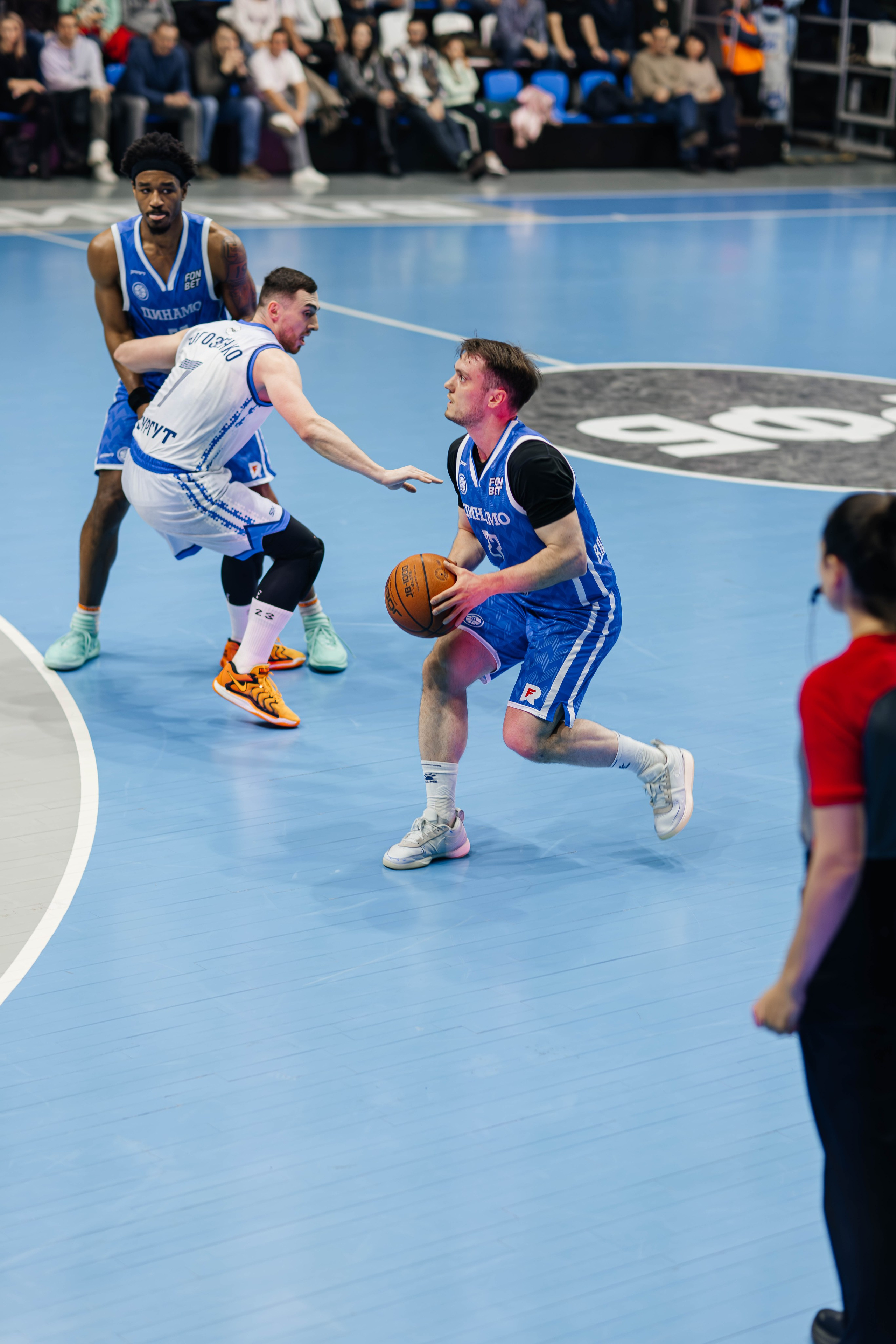 Баскетбол — Динамо. Репортажный и свадебный фотограф во Владивостоке Максим Цой