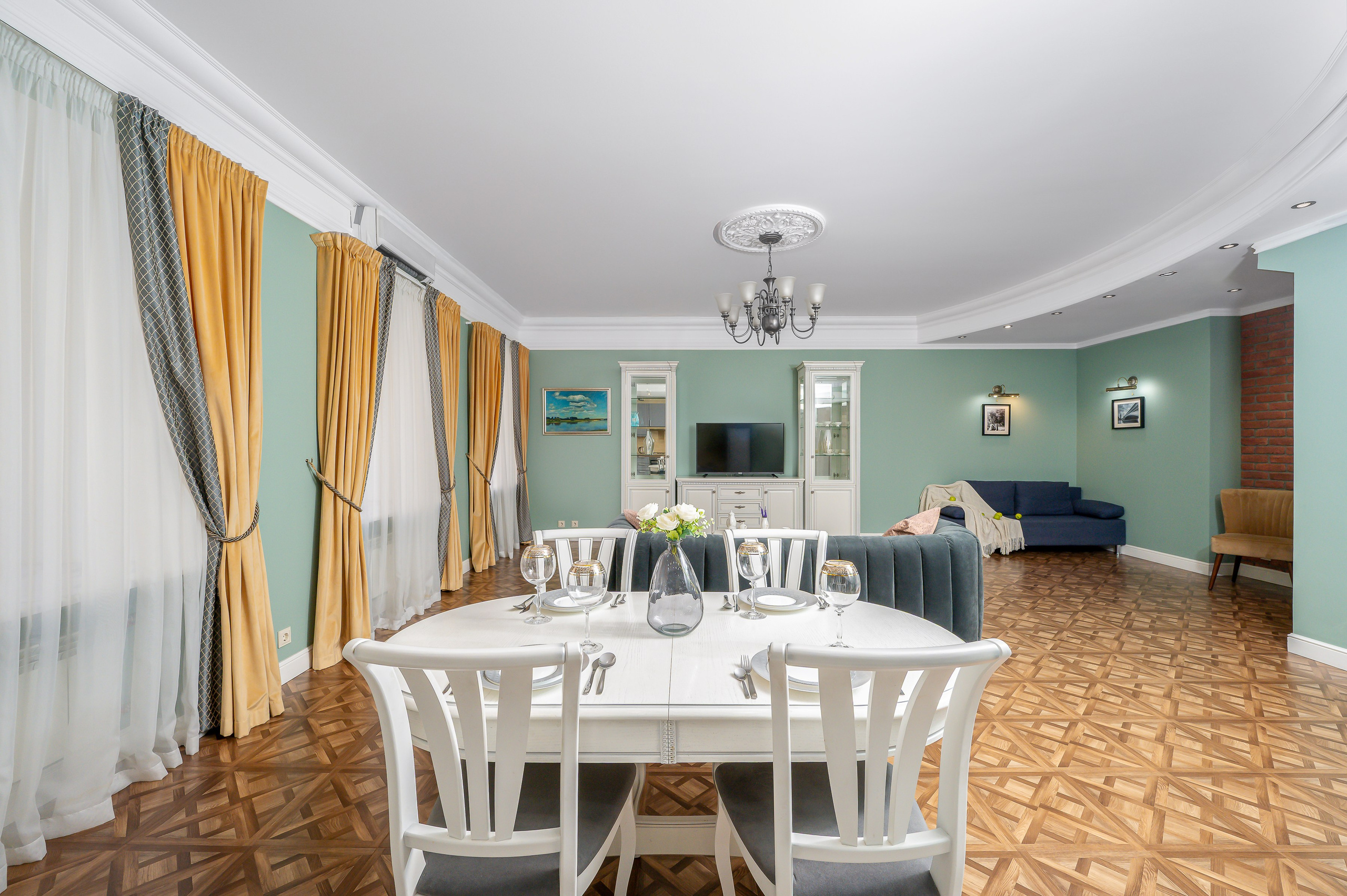 Квартира под посуточную аренду на Ул. Казанской в СПб. Интерьерный фотограф. Фото- видеосъемка недвижимости Санкт-Петербург