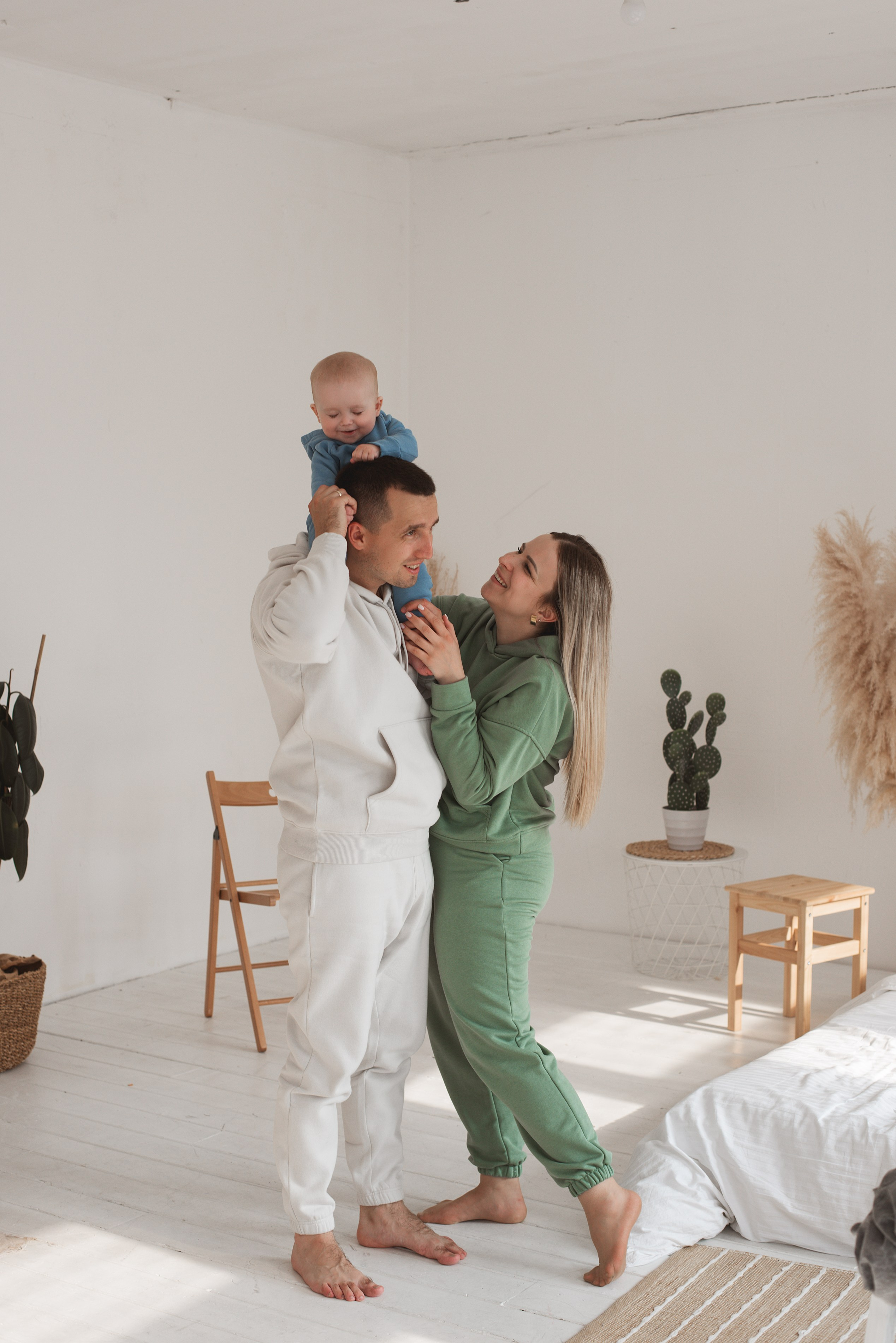 Семейная фотосессия Полина Игорь Богдан. Семейный фотограф в Южно-Сахалинске Анастасия Лимарева