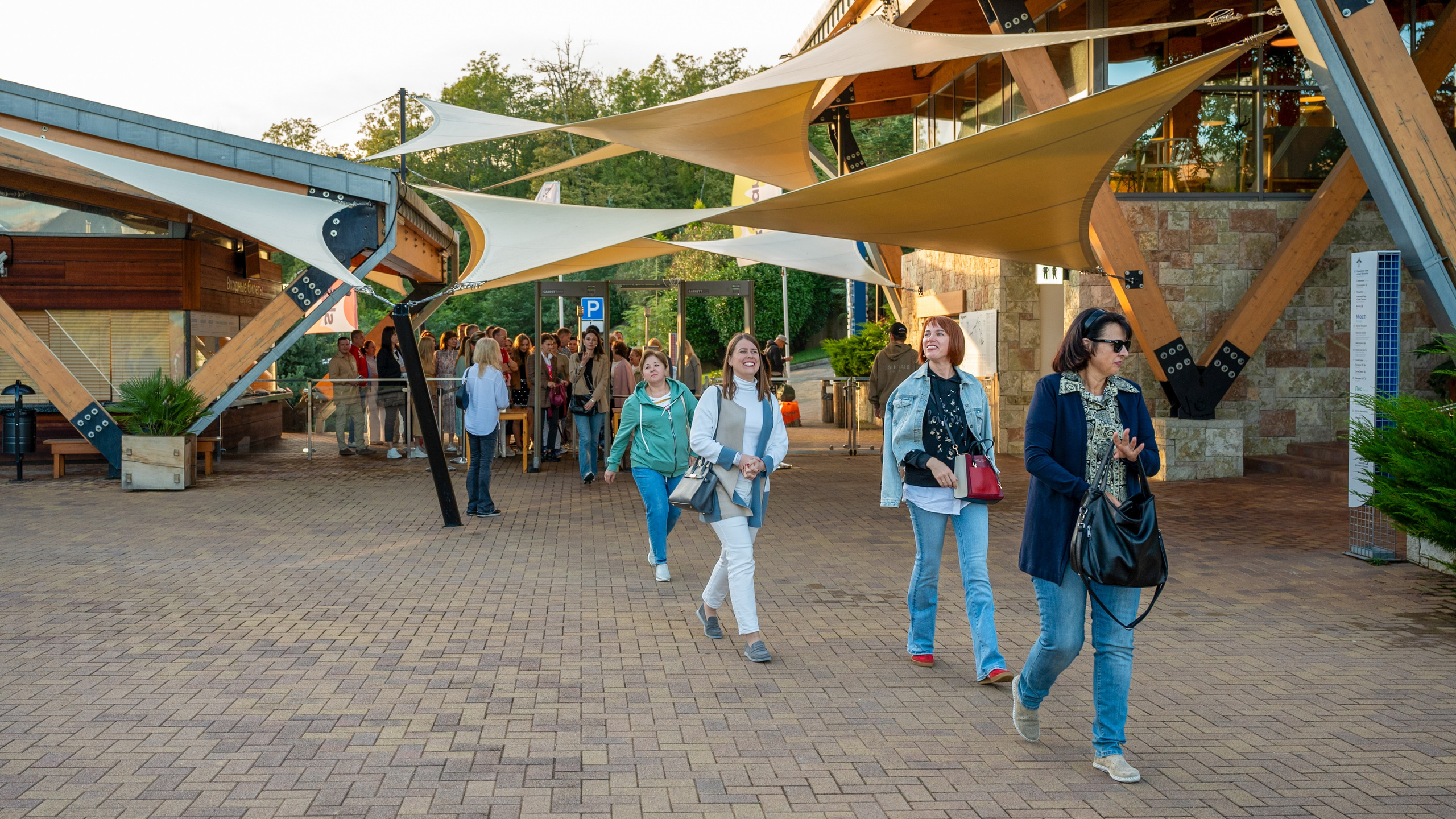 MICE мероприятие для компании Р-фарм. Репортажный фотограф в Красной Поляне и Сочи Павлюченко Екатерина