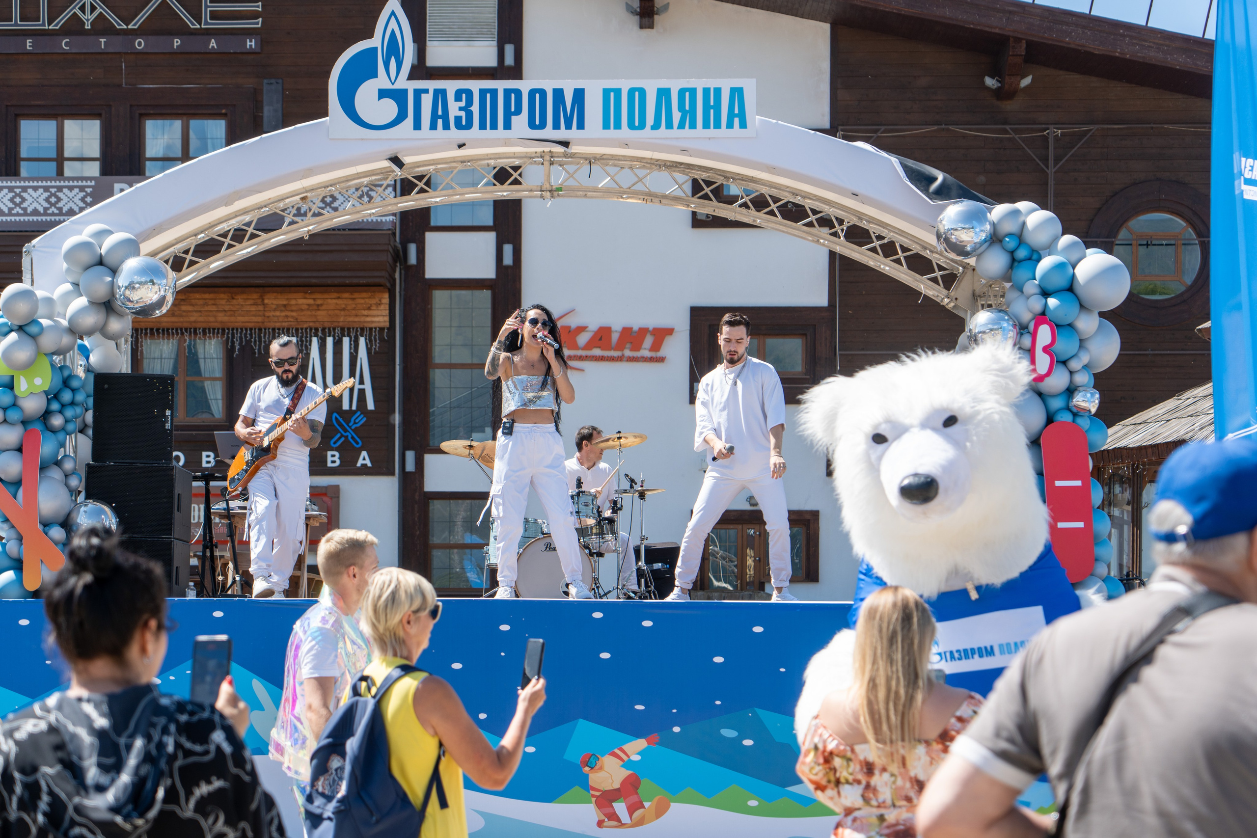 Мероприятие «Зима на за горами» на курорте Газпром Лаура. Репортажный фотограф в Красной Поляне и Сочи Павлюченко Екатерина