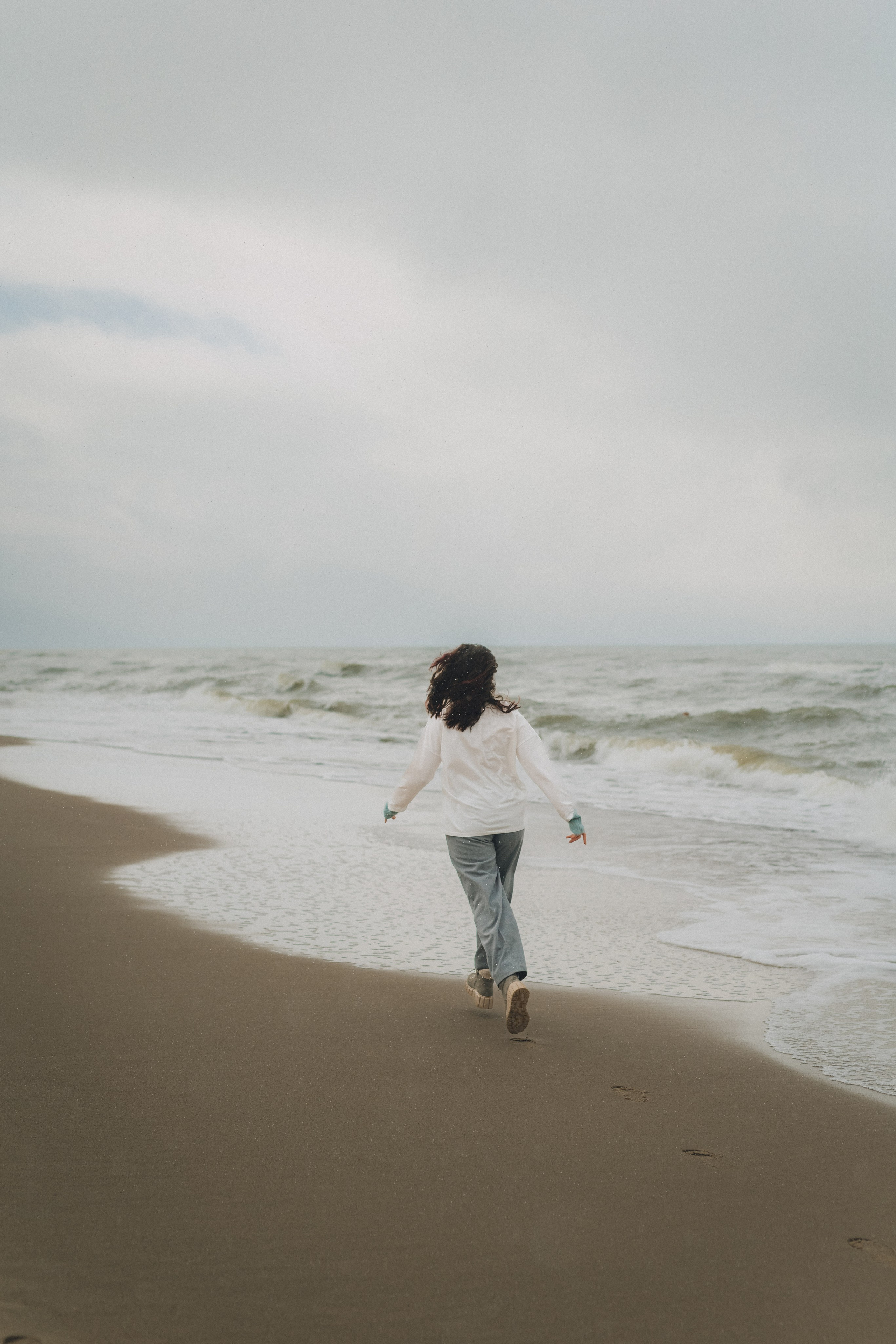 Маша и зима на Балтике. Фотограф Зеленоградск Красильникова Елена