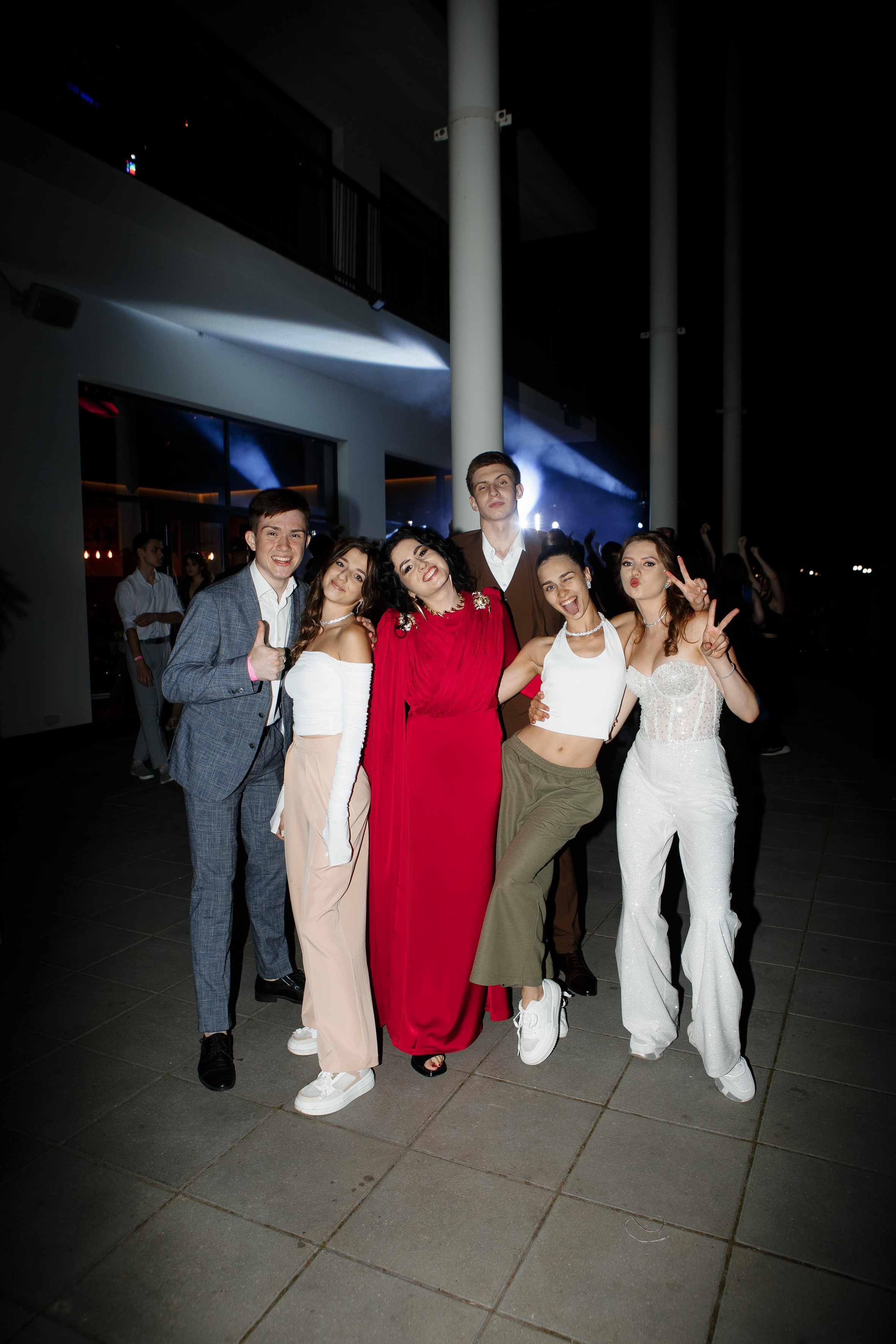 Выпускной Гимназия 12 2024 OpenHouse. Свадебный и портретный Фотограф в Липецке Дмитрий Котюков