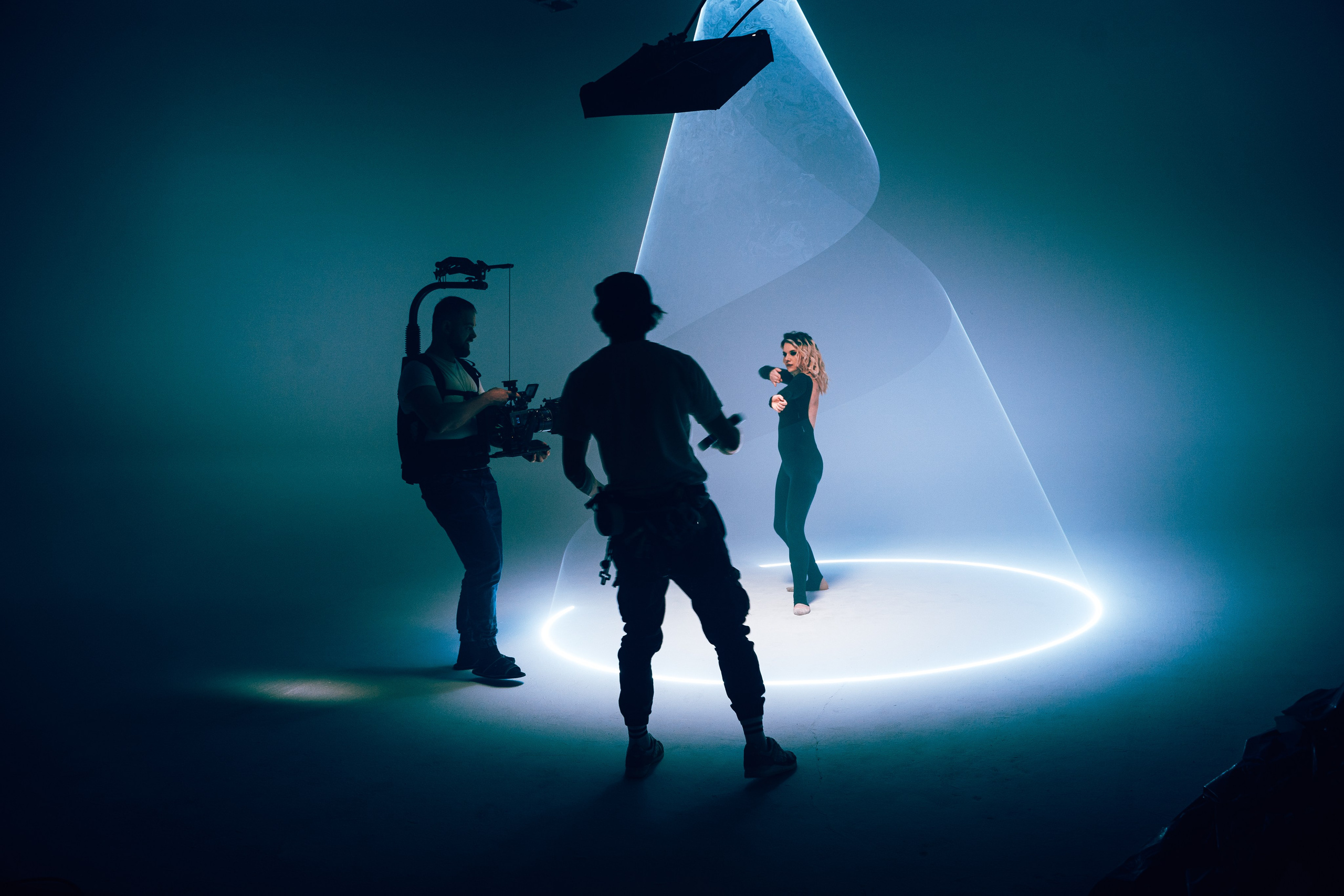 Клип Дмитрия Маликова. Krasnopoliophoto